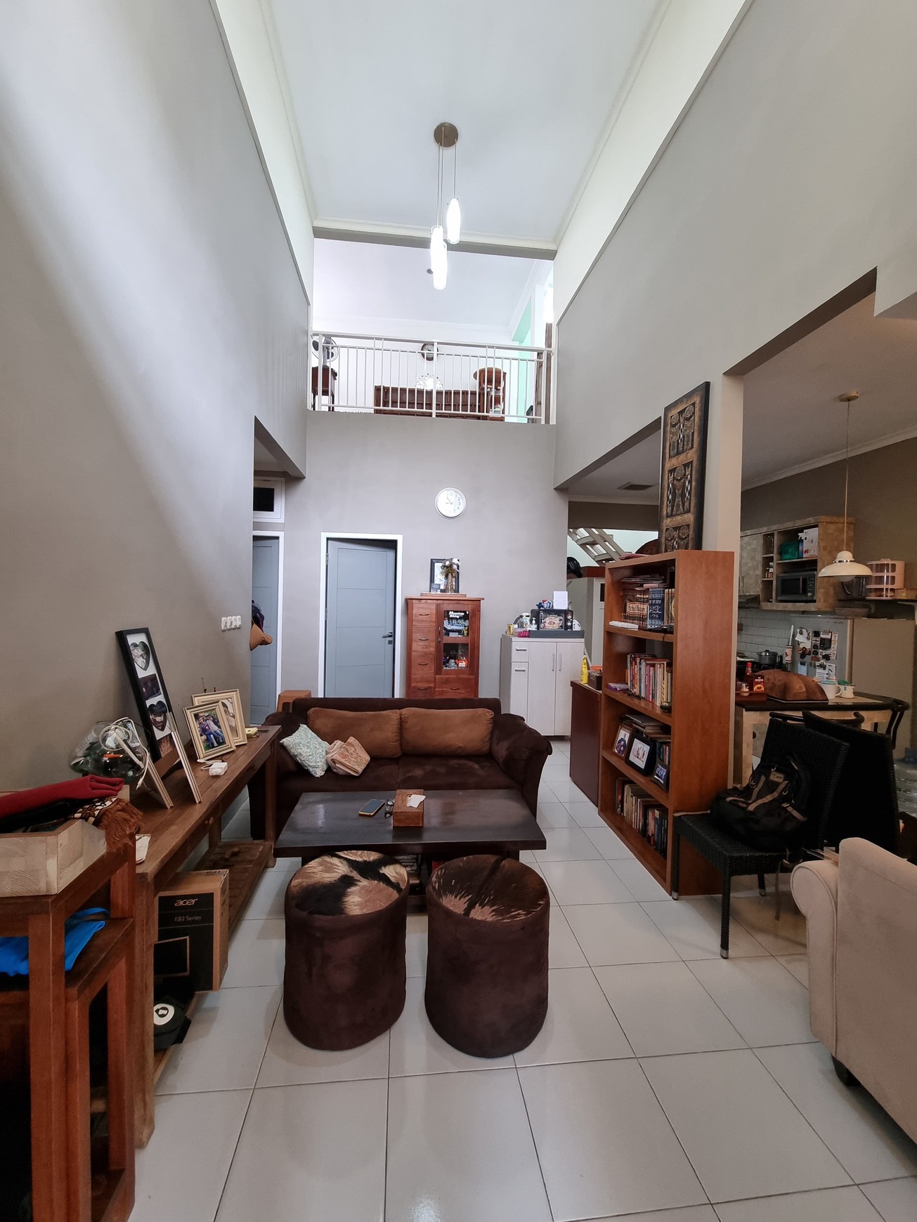 Rumah Bagus, 2 Lantai, dalam Cluster di Graha Raya Bintaro.