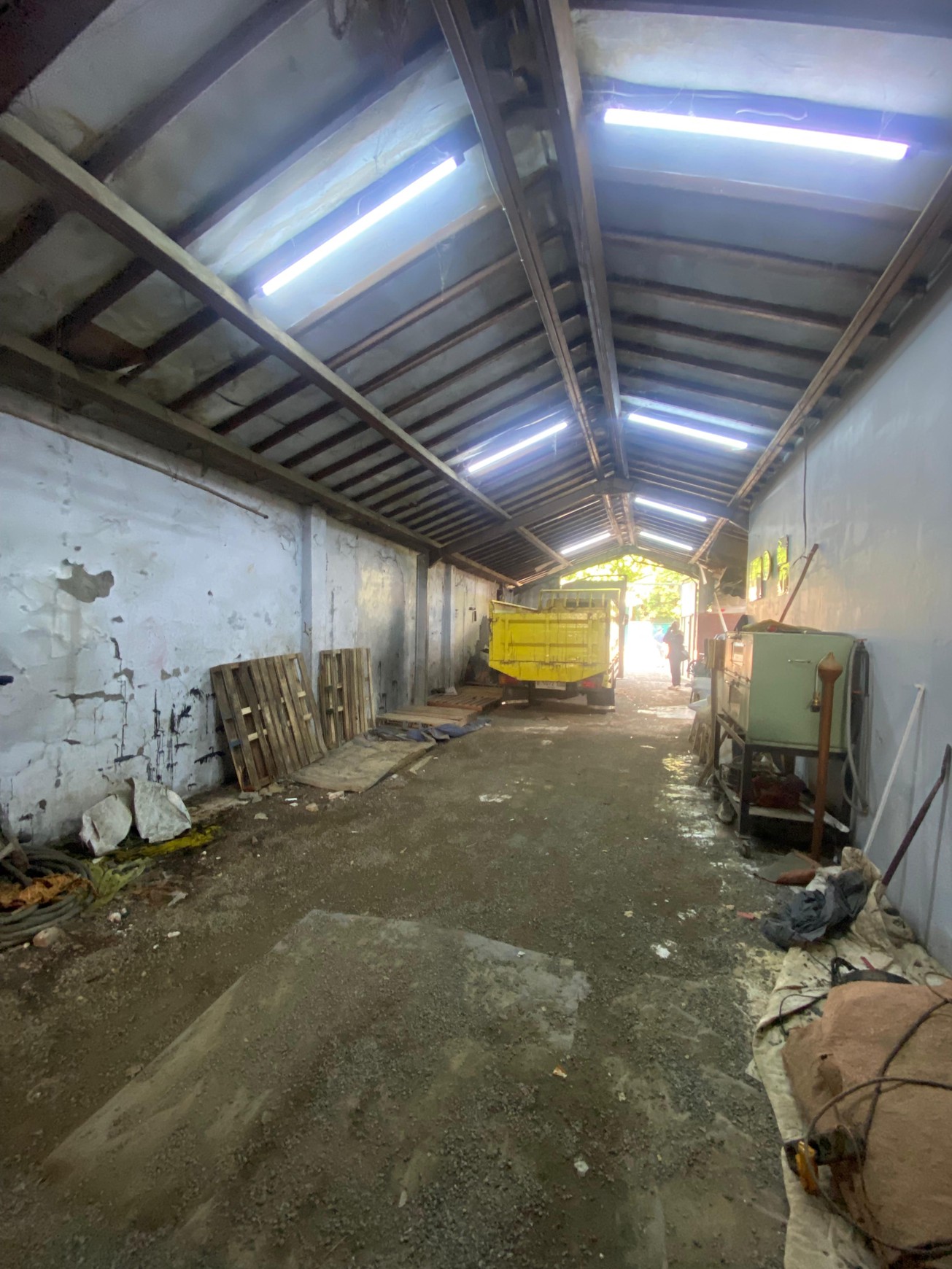 Gudang Siap Pakai di Cibubur - Lokasi Strategis, 5 Menit ke Tol Jagorawi