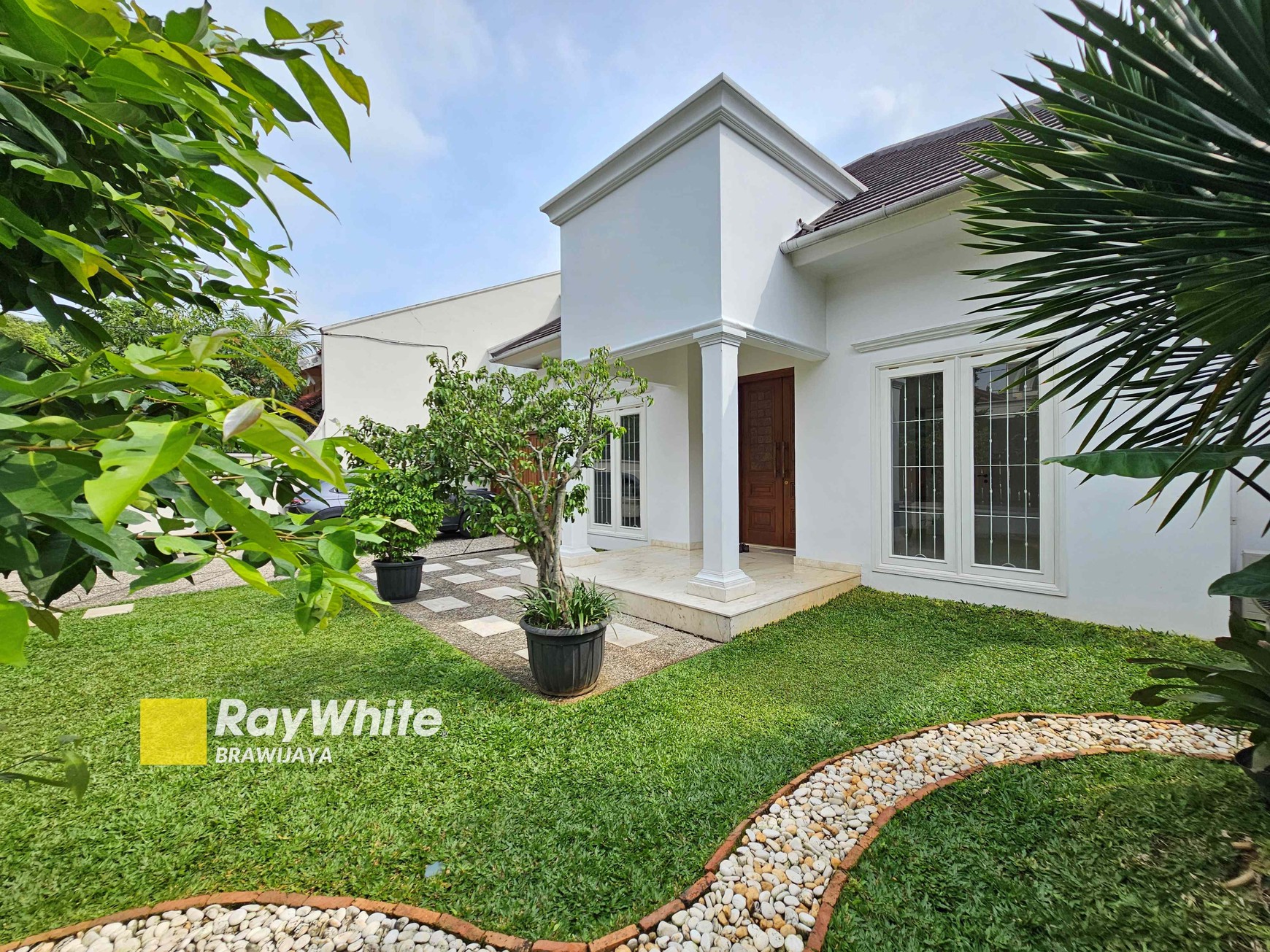 Brand New House di Jalan Wijaya Kusuma, Cilandak, Jakarta Selatan, Siap Huni. 3 km ke MRT Fatmawati