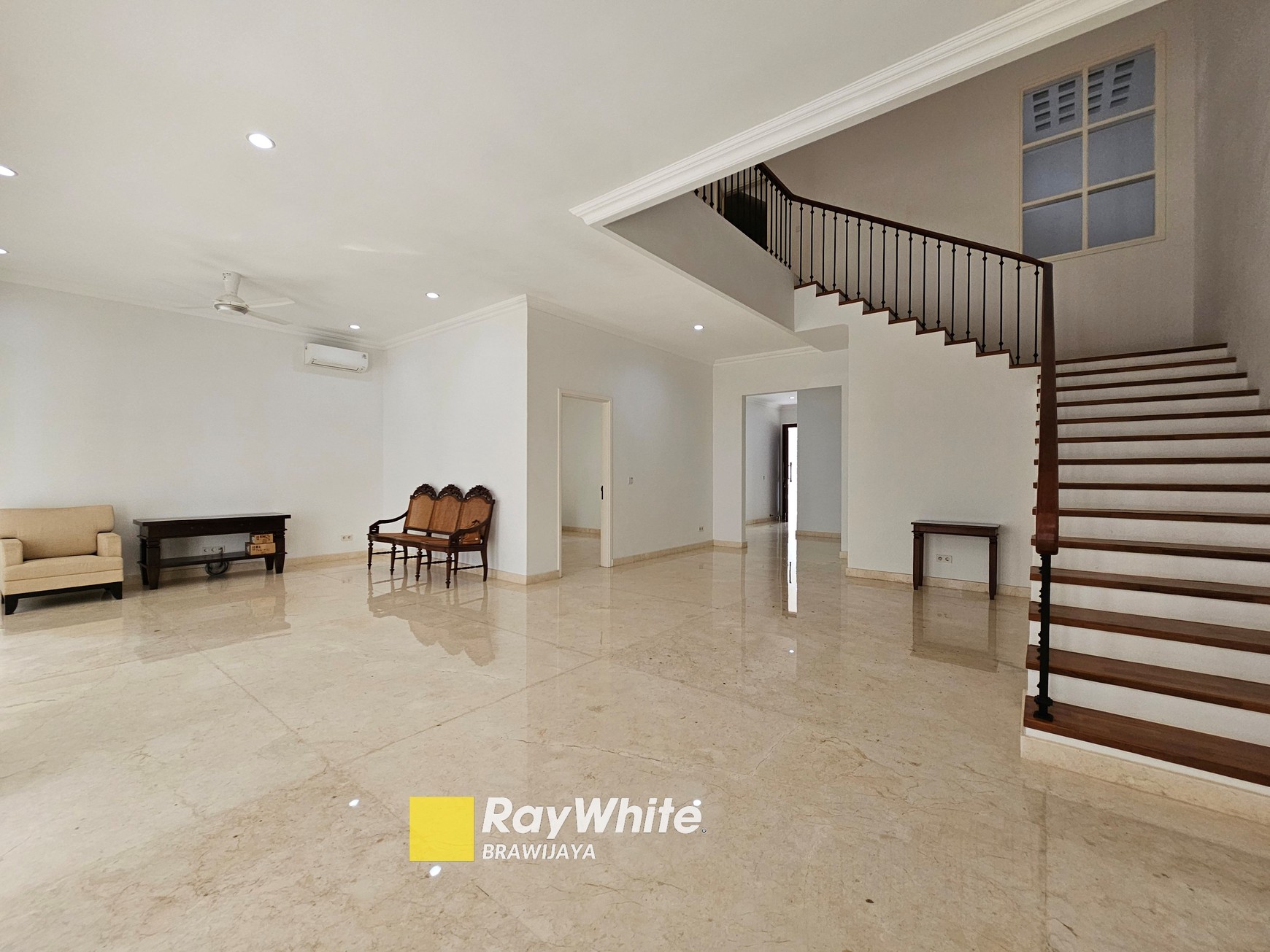 Brand New House di Jalan Wijaya Kusuma, Cilandak, Jakarta Selatan, Siap Huni. 3 km ke MRT Fatmawati