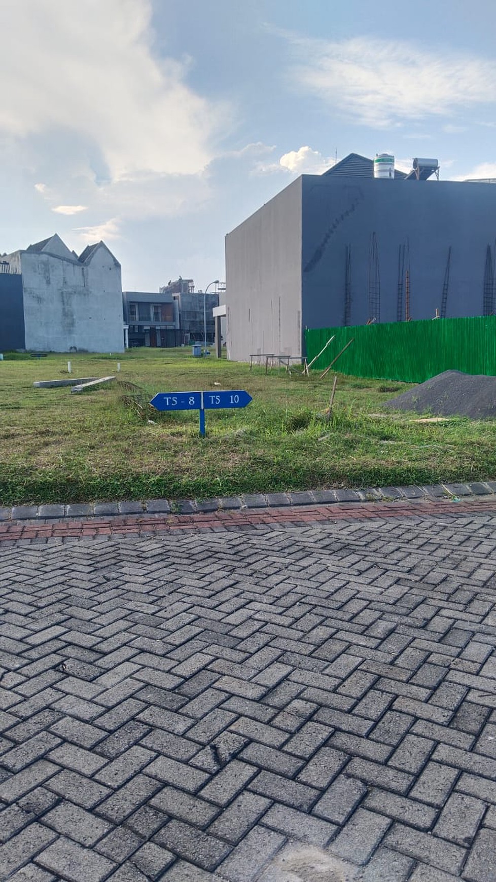 Dijual tanah di pakuwon city cluster Virgin gorda harga nego sampai deal