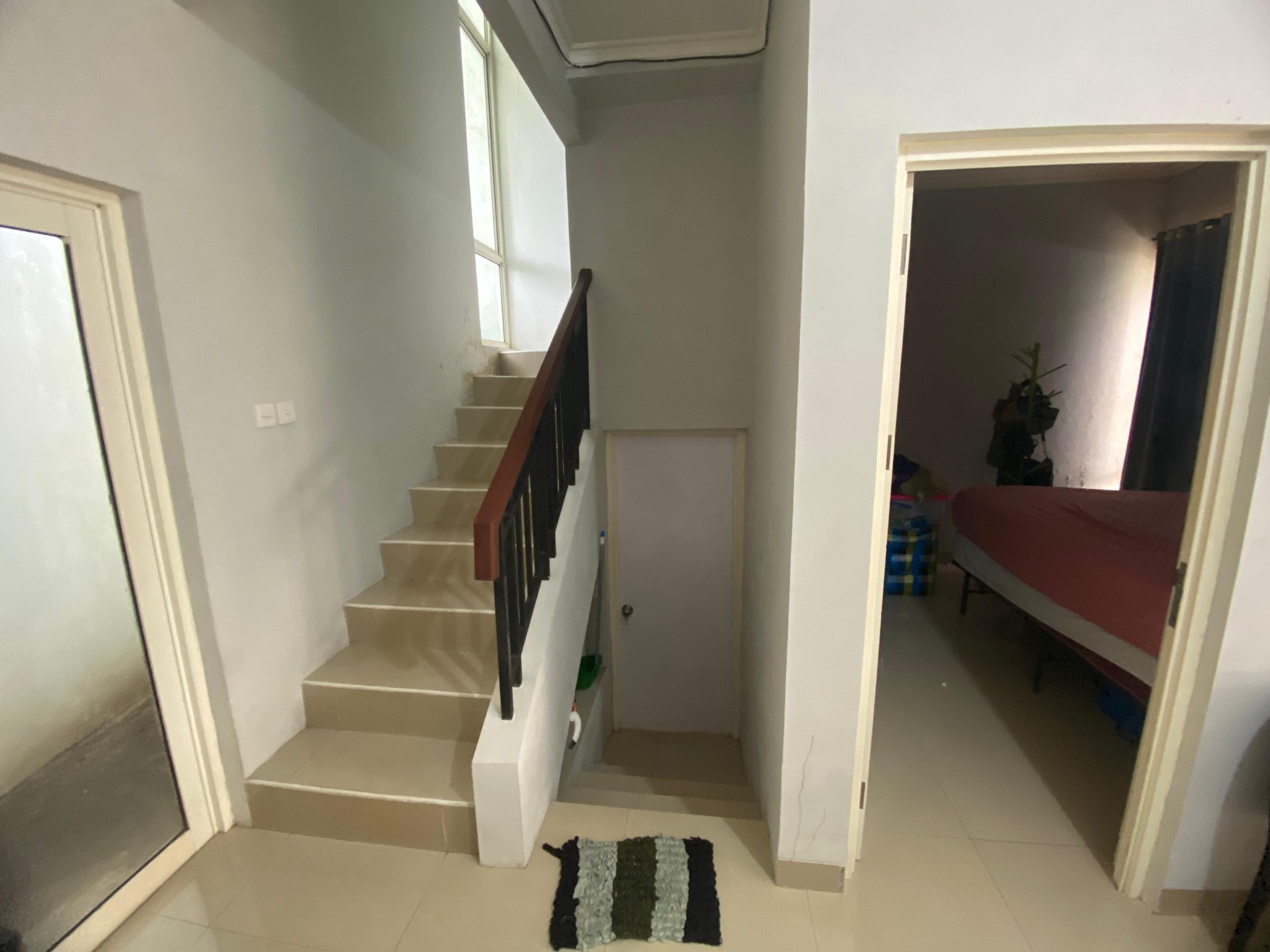 Di jual rumah cantik strategis siap huni