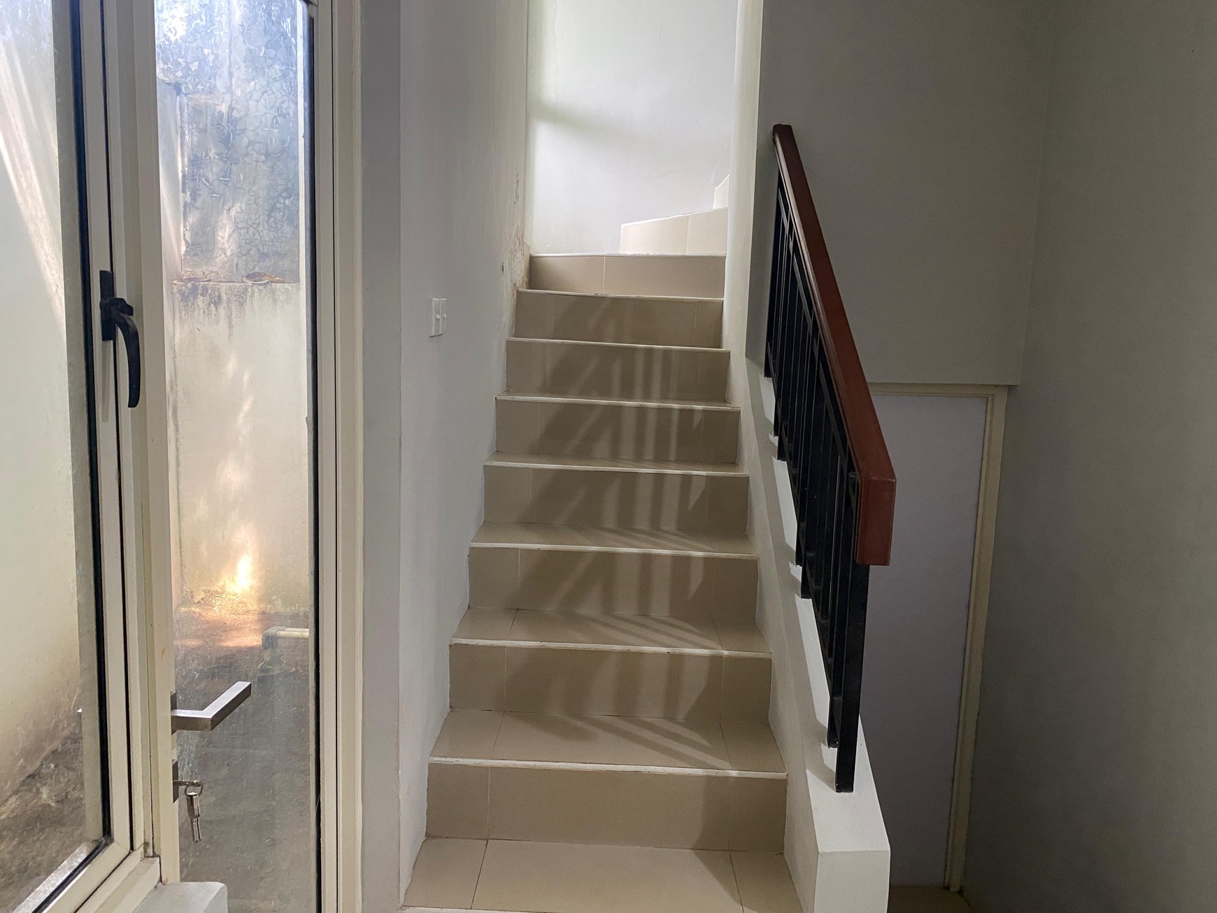 Di jual rumah cantik strategis siap huni