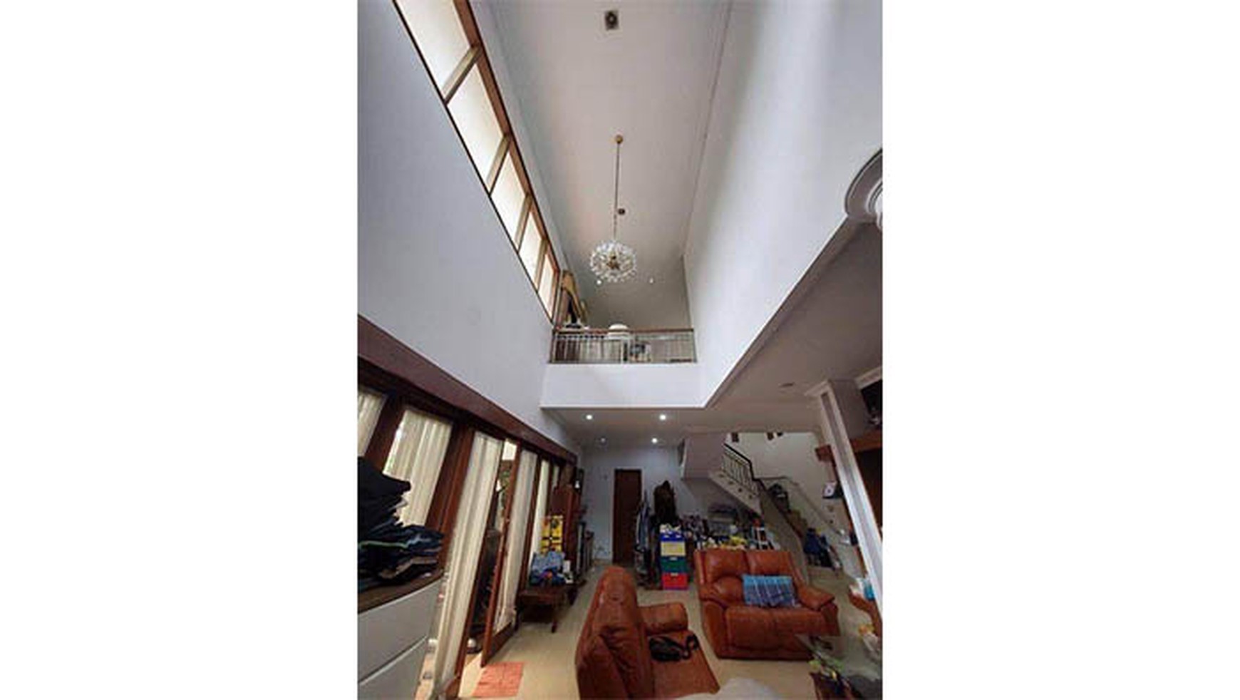 Rumah di cluster one gate yang sangat private, rumah asri dengan private pool