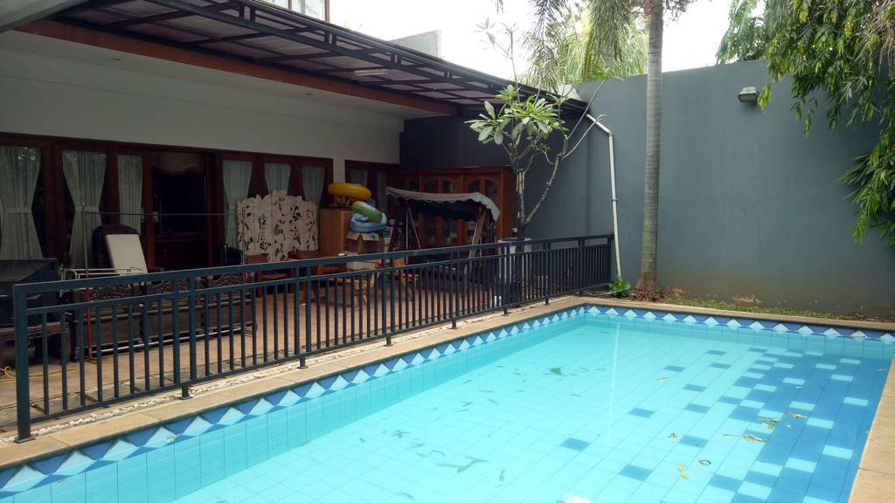 Rumah di cluster one gate yang sangat private, rumah asri dengan private pool