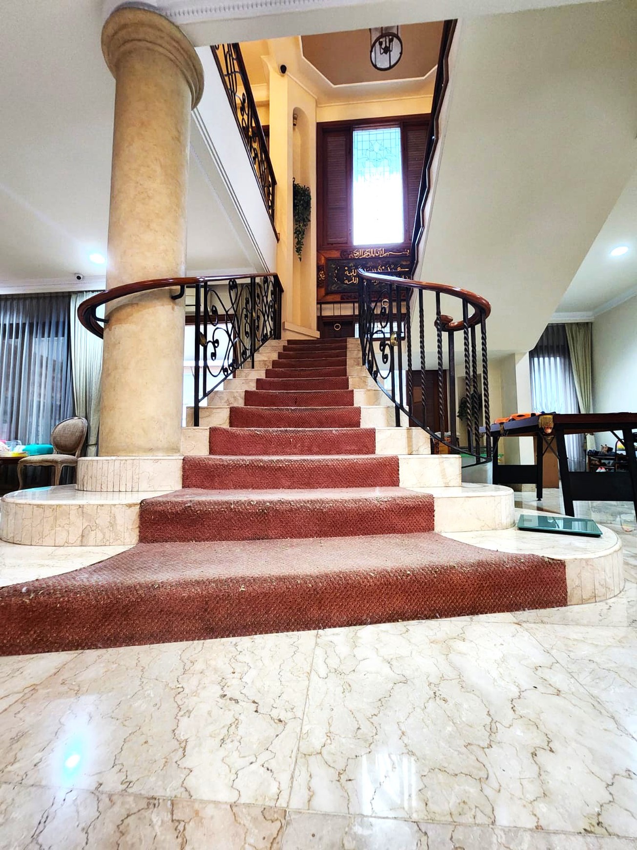 Rumah Mewah 2 Lantai Full Furnished Pondok Indah