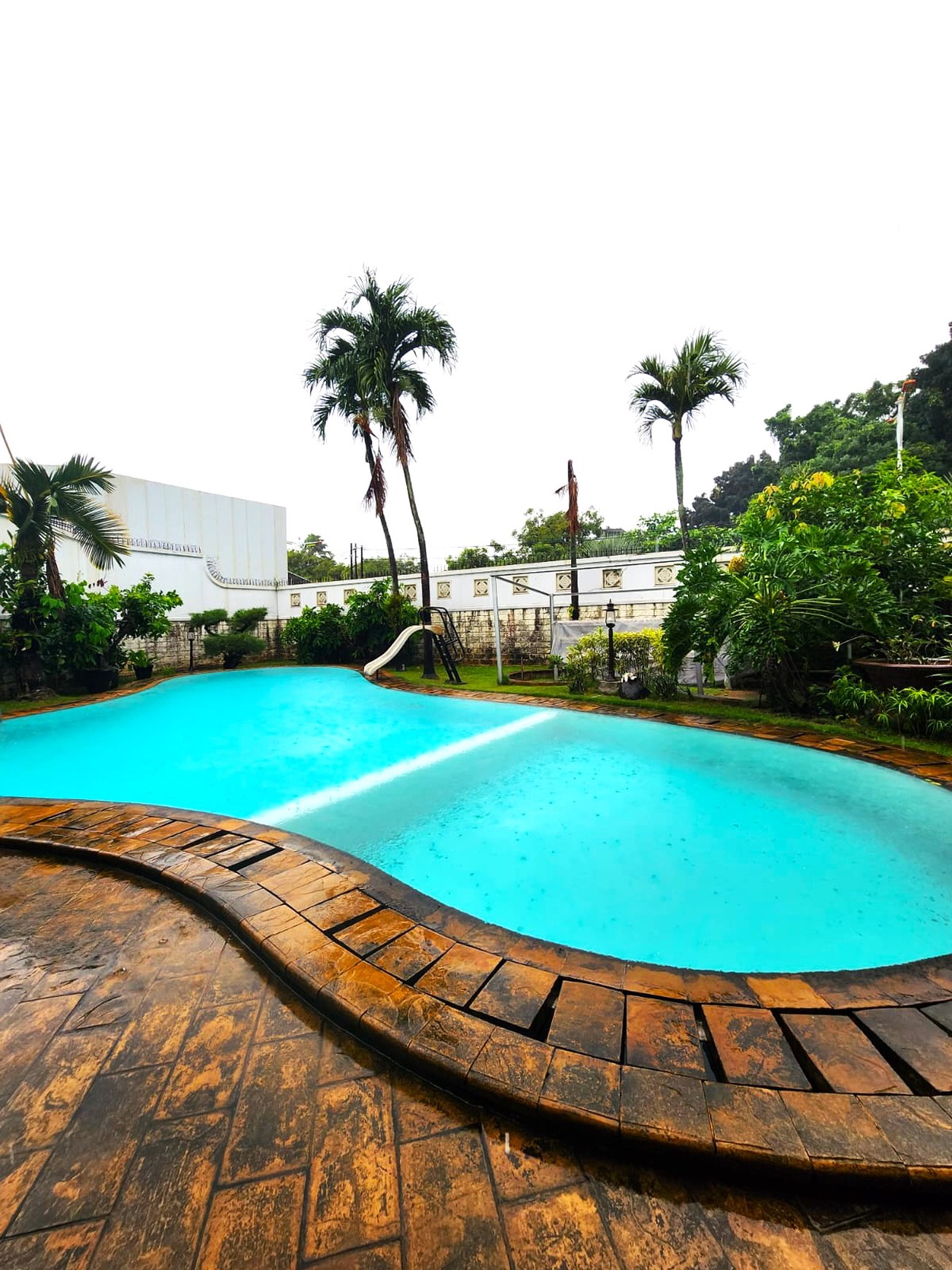 Rumah Mewah 2 Lantai Full Furnished Pondok Indah