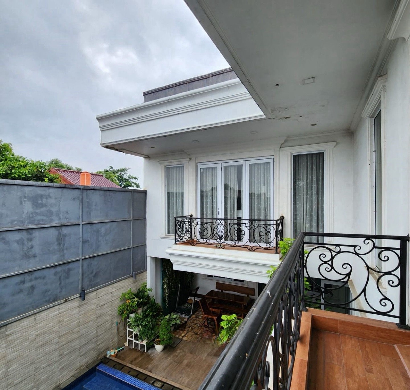 Rumah Mewah 2 Lantai di Parigi Lama Pondok Aren Tangerang Selatan