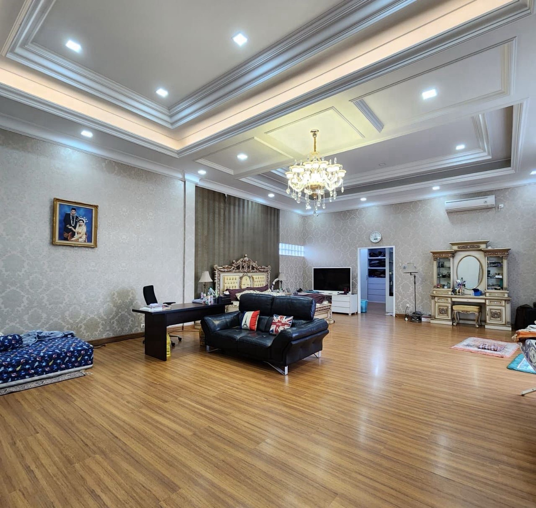 Rumah Mewah 2 Lantai di Parigi Lama Pondok Aren Tangerang Selatan