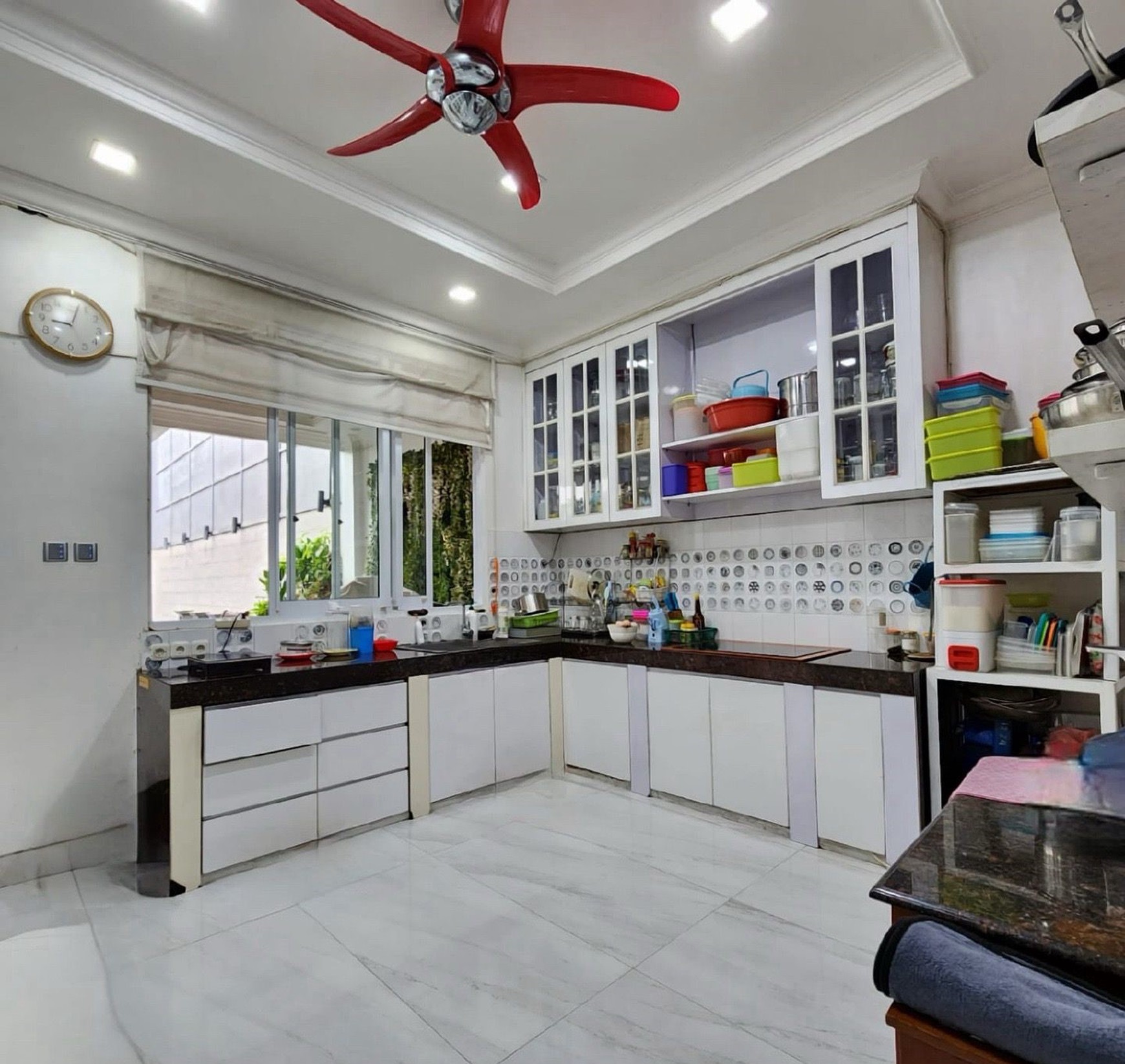 Rumah Mewah 2 Lantai di Parigi Lama Pondok Aren Tangerang Selatan