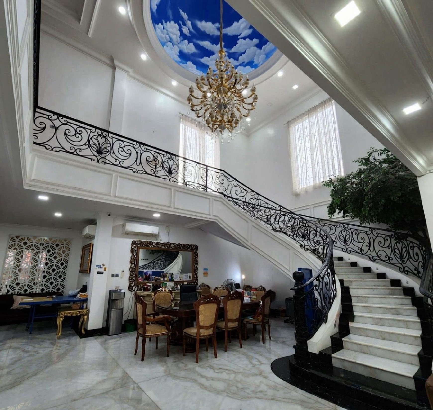 Rumah Mewah 2 Lantai di Parigi Lama Pondok Aren Tangerang Selatan