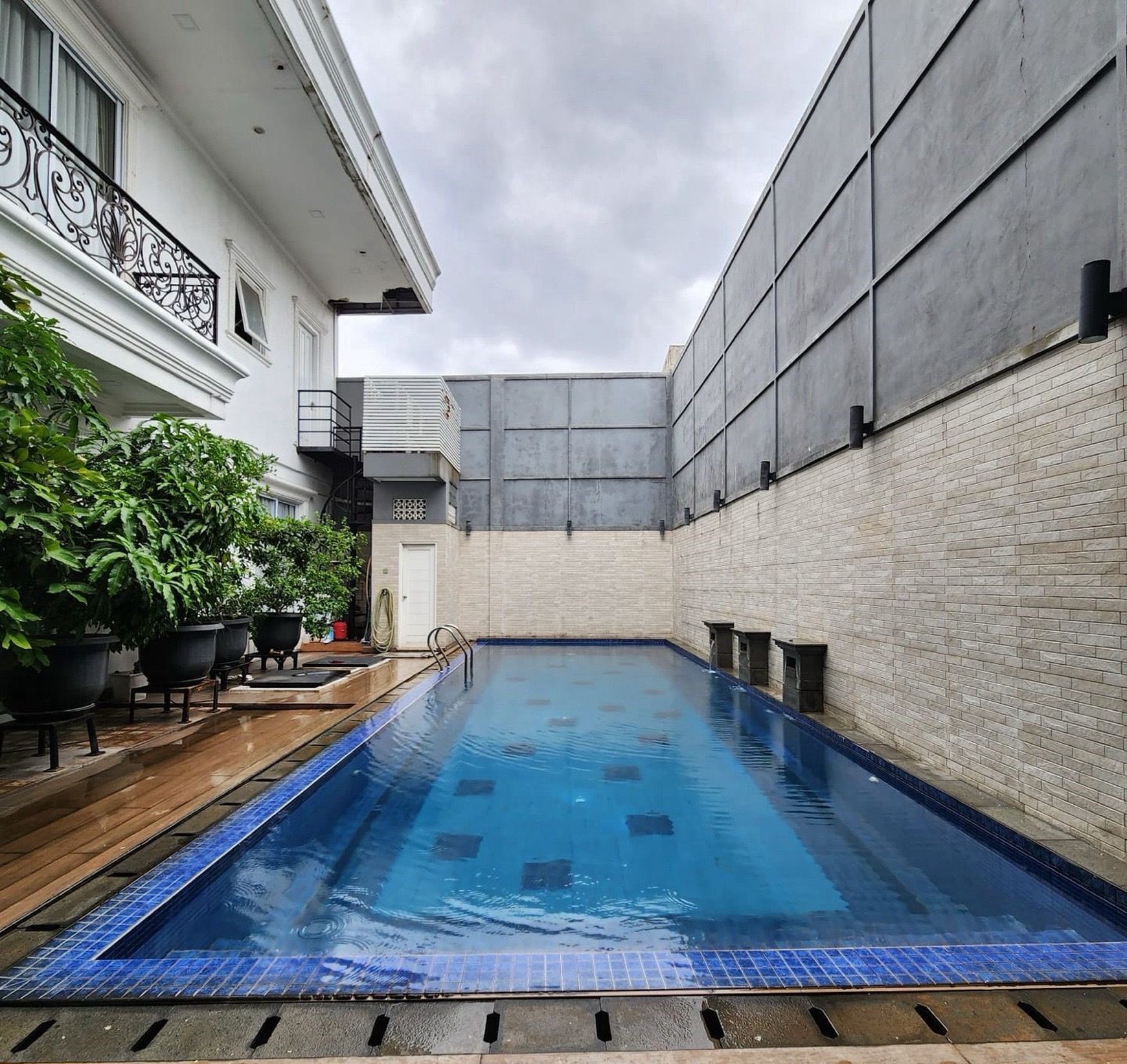 Rumah Mewah 2 Lantai di Parigi Lama Pondok Aren Tangerang Selatan