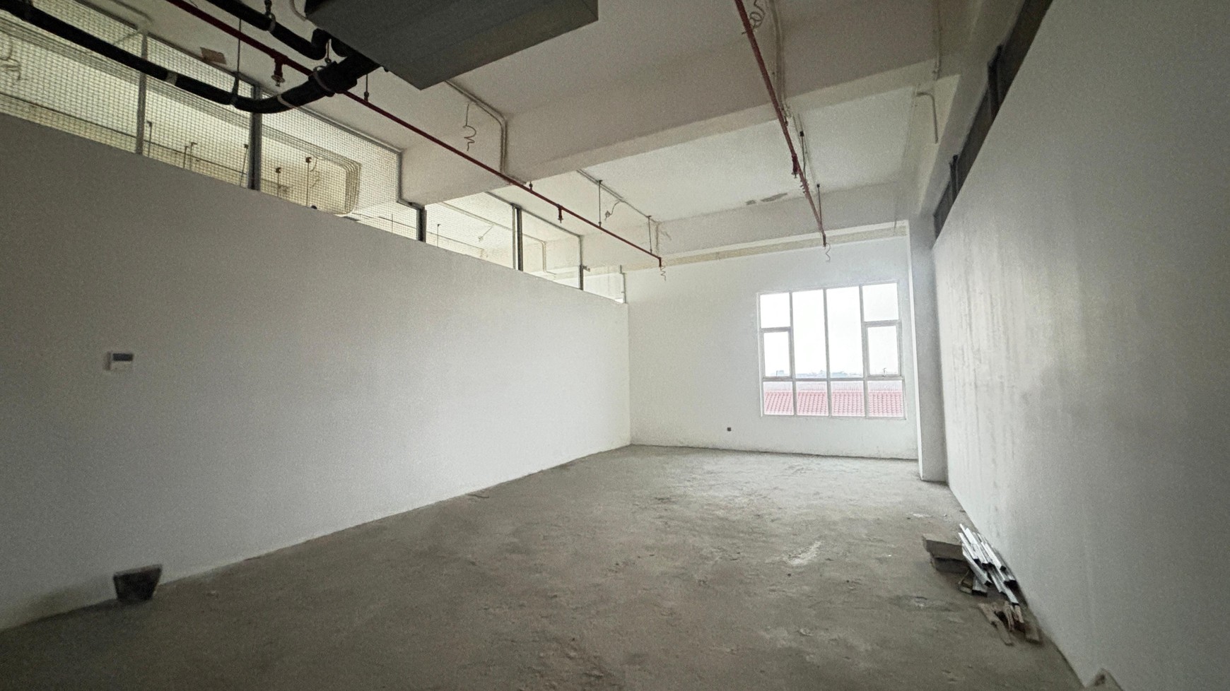 Ruang Kantor Di Sarana Square Tebet, Lokasi Strategis Dekat Jl. MT Haryono
