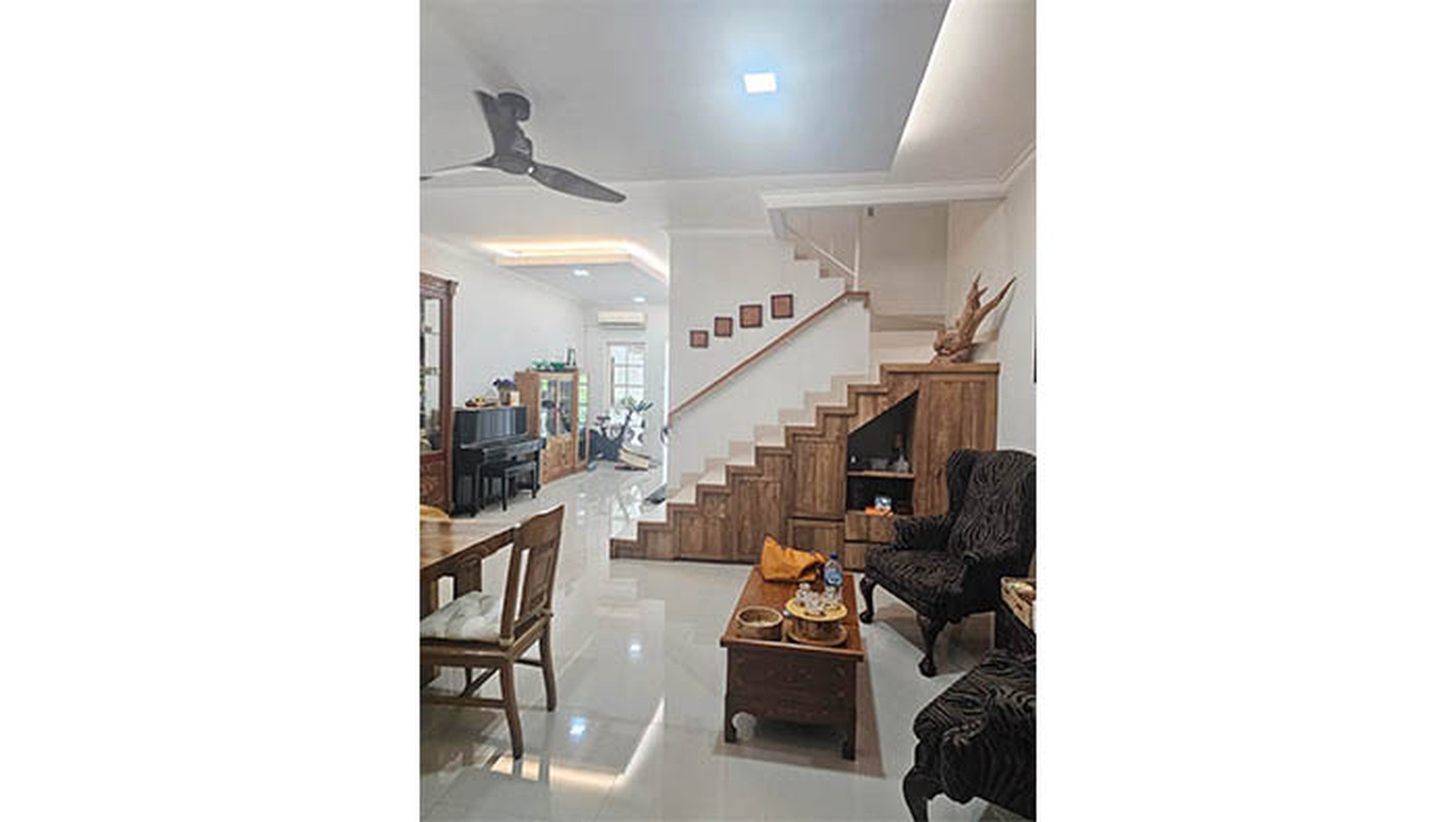 Rumah Bukit Gading Mediterania, Kelapa Gading