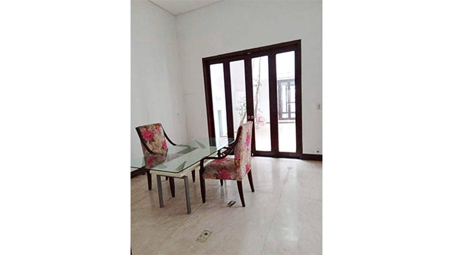 Rumah Villa Gading Indah, Kelapa Gading