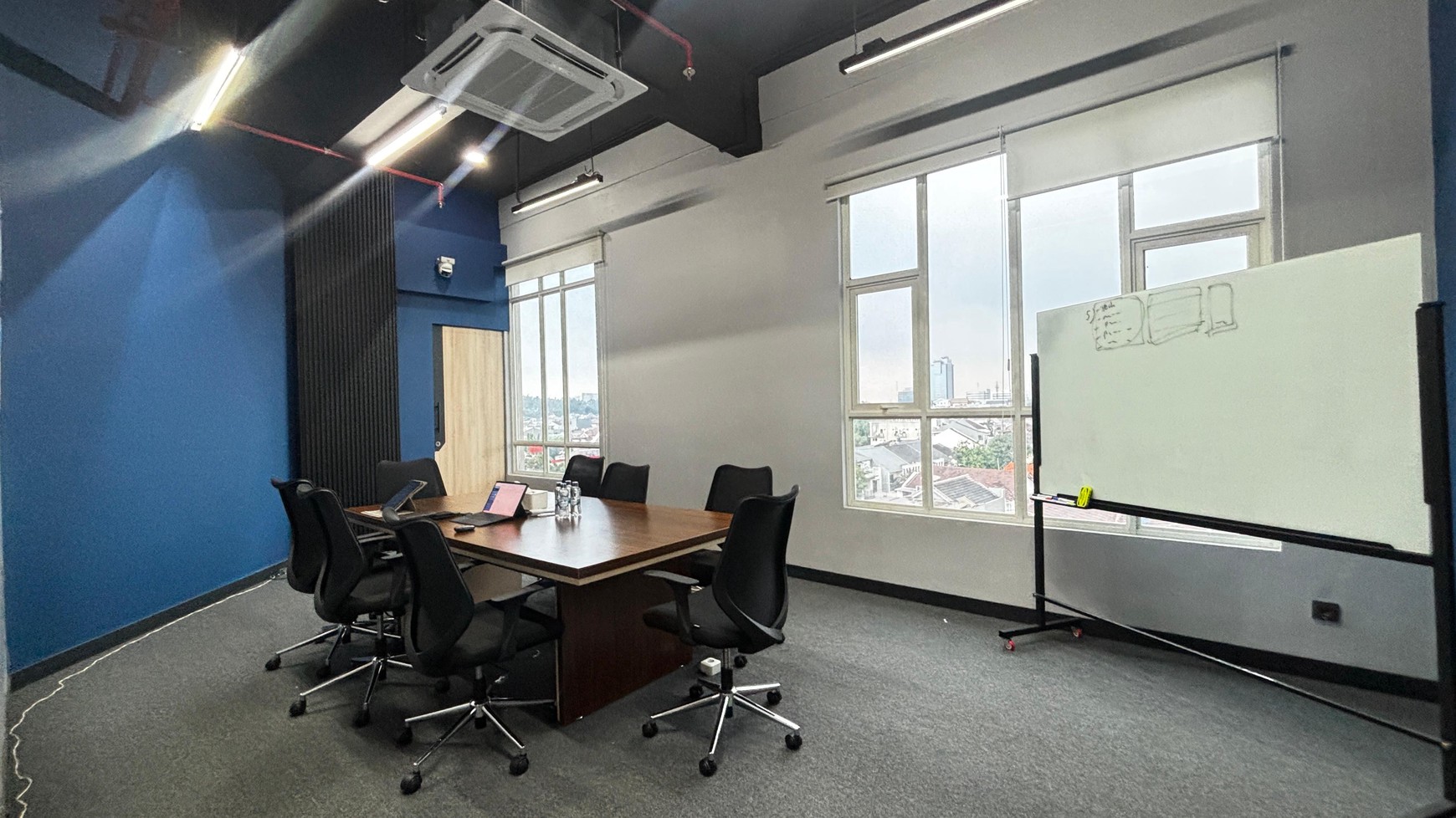 Ruang Kantor di Gedung Sarana Square Tebet Barat, Lokasi Strategis Hanya 5 Menit Ke Tol Pancoran