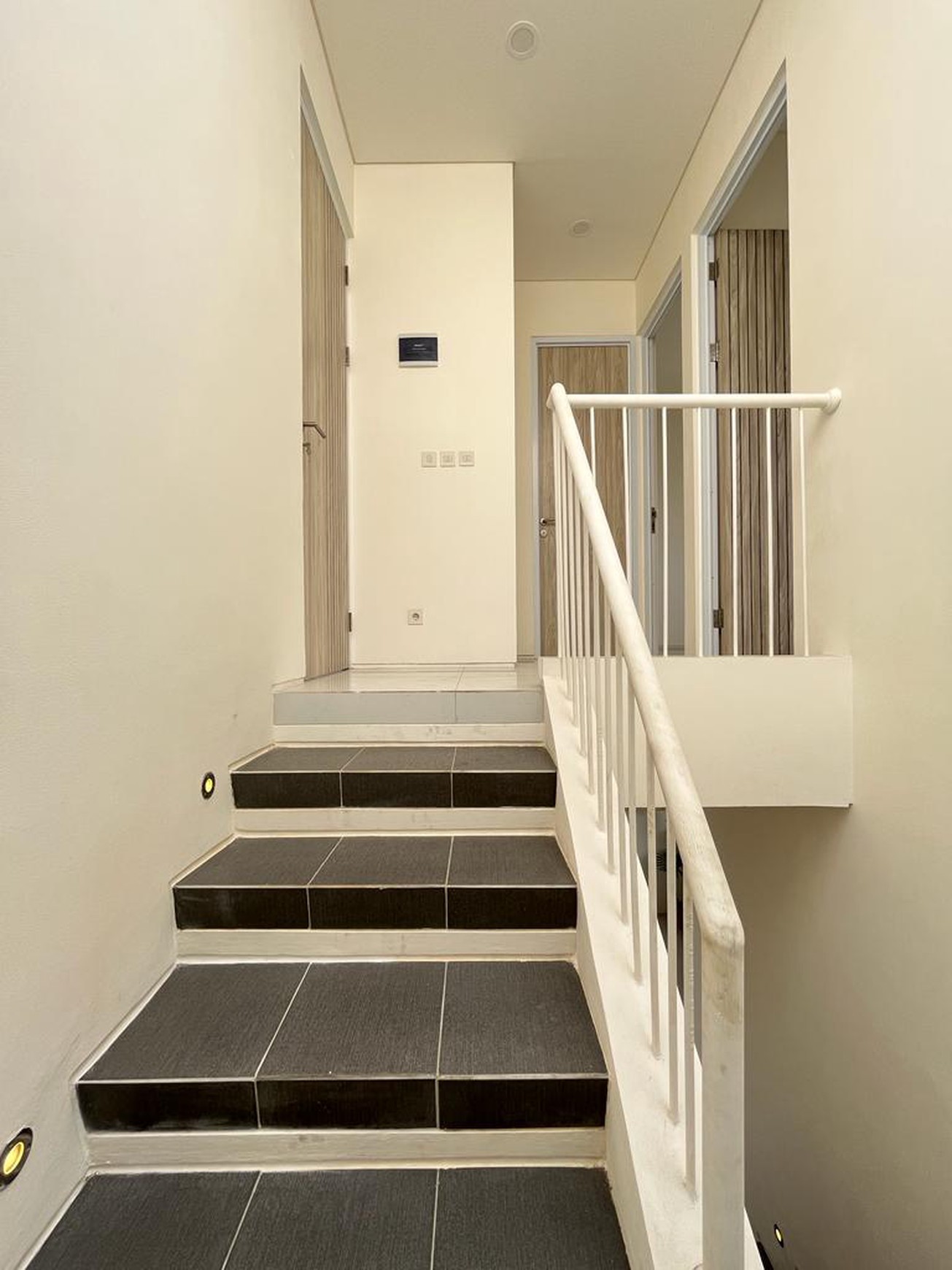 SISA 2 UNIT! Rumah Baru Modern Minimalis - Cluster Eksklusif Cinere