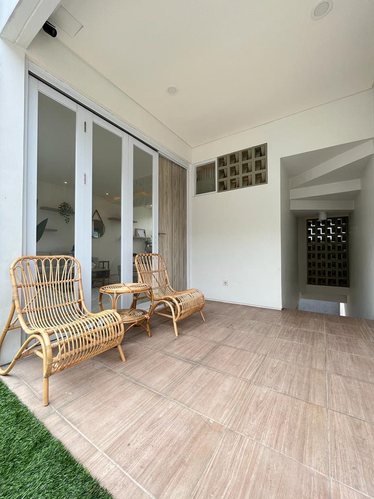 SISA 2 UNIT! Rumah Baru Modern Minimalis - Cluster Eksklusif Cinere