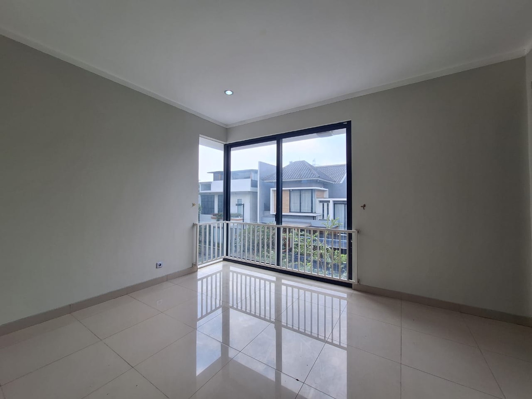 Rumah 2 lantai,dalam cluster di Bintaro Jaya 7
