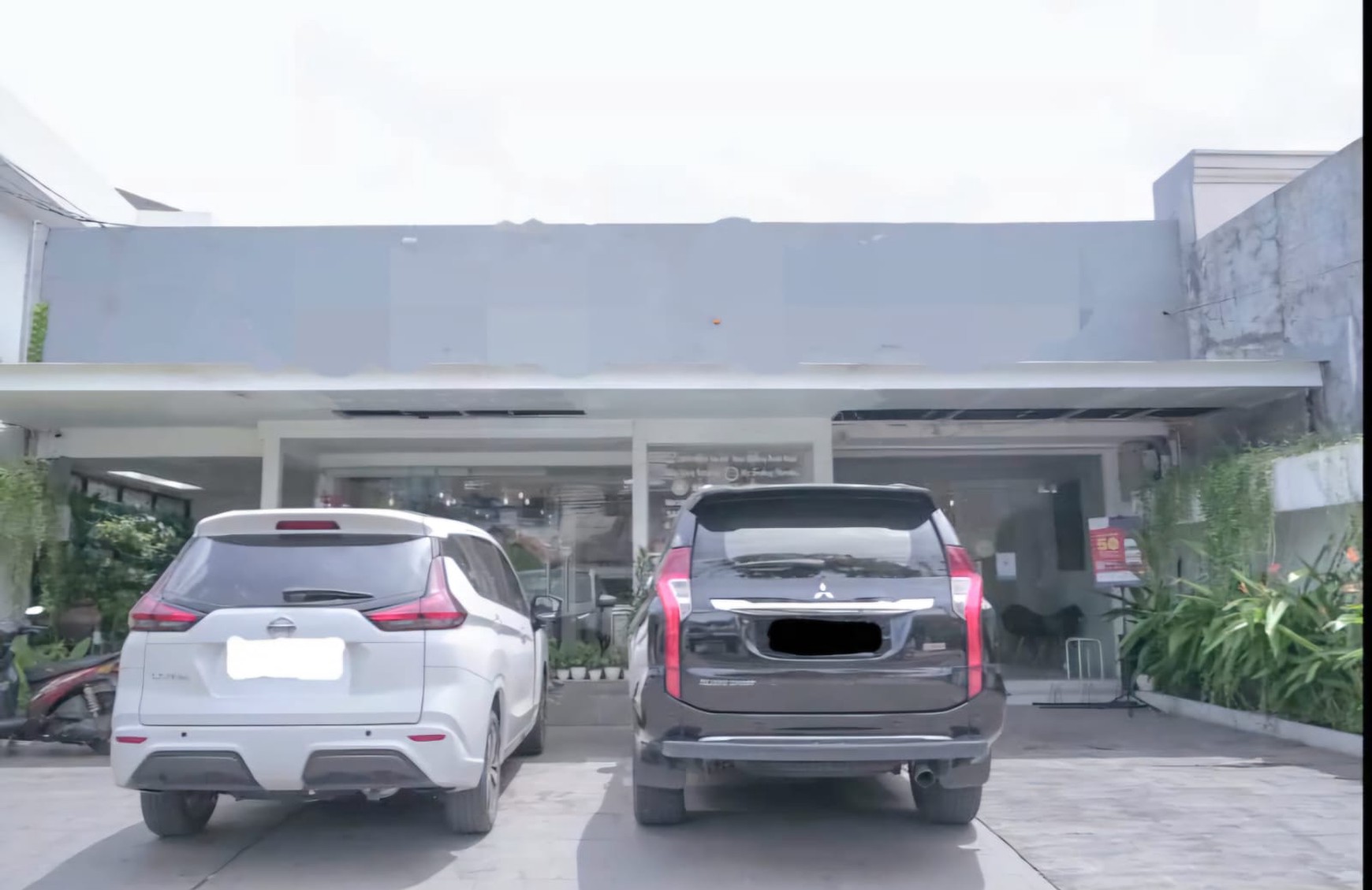 Ruang Usaha Lokasi Strategis dan Kawasan Ramai @Mampang, Jakarta Selatan