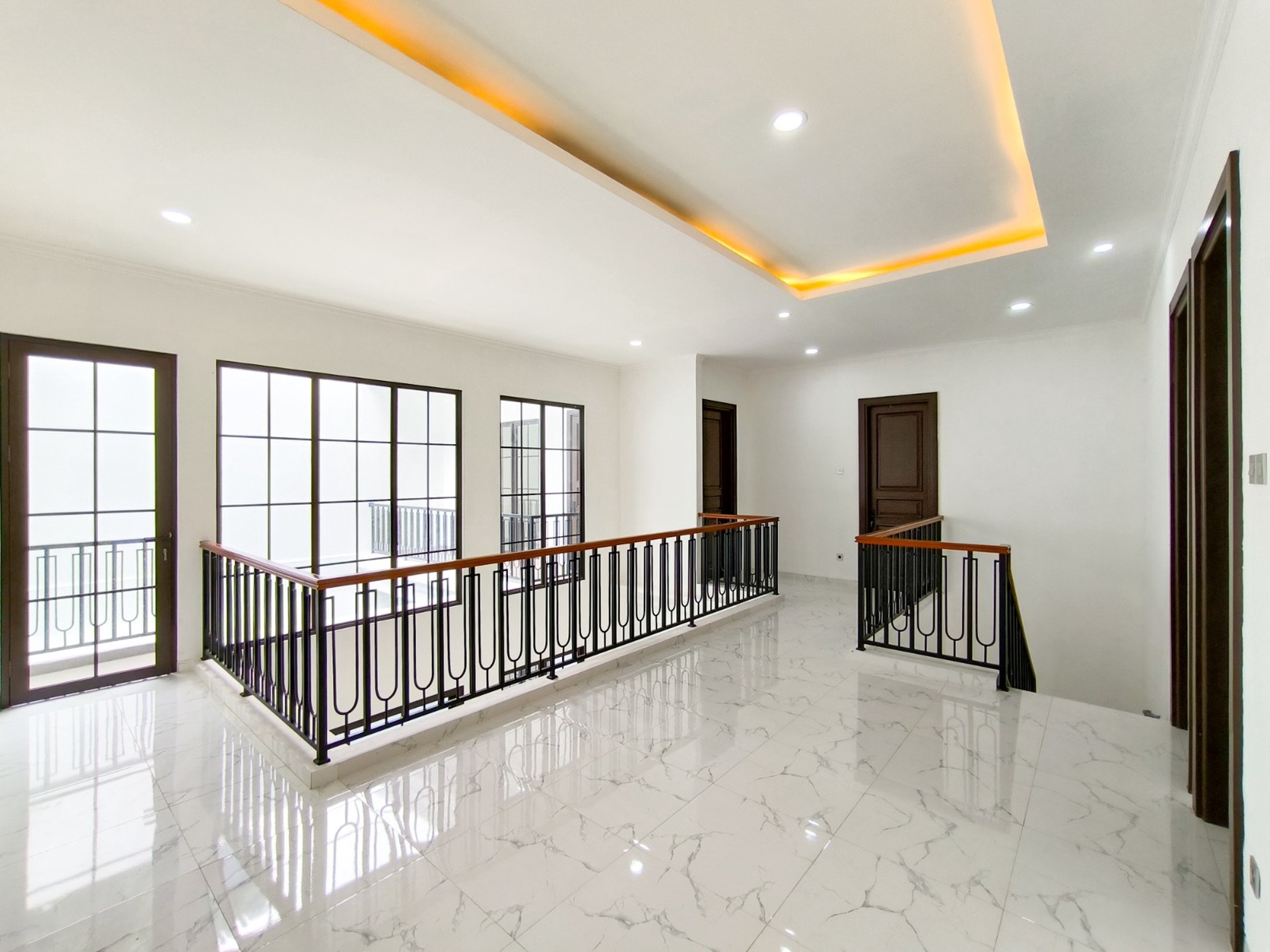 Rumah ada swimming pool,jalan lebar di Bintaro Jaya 9