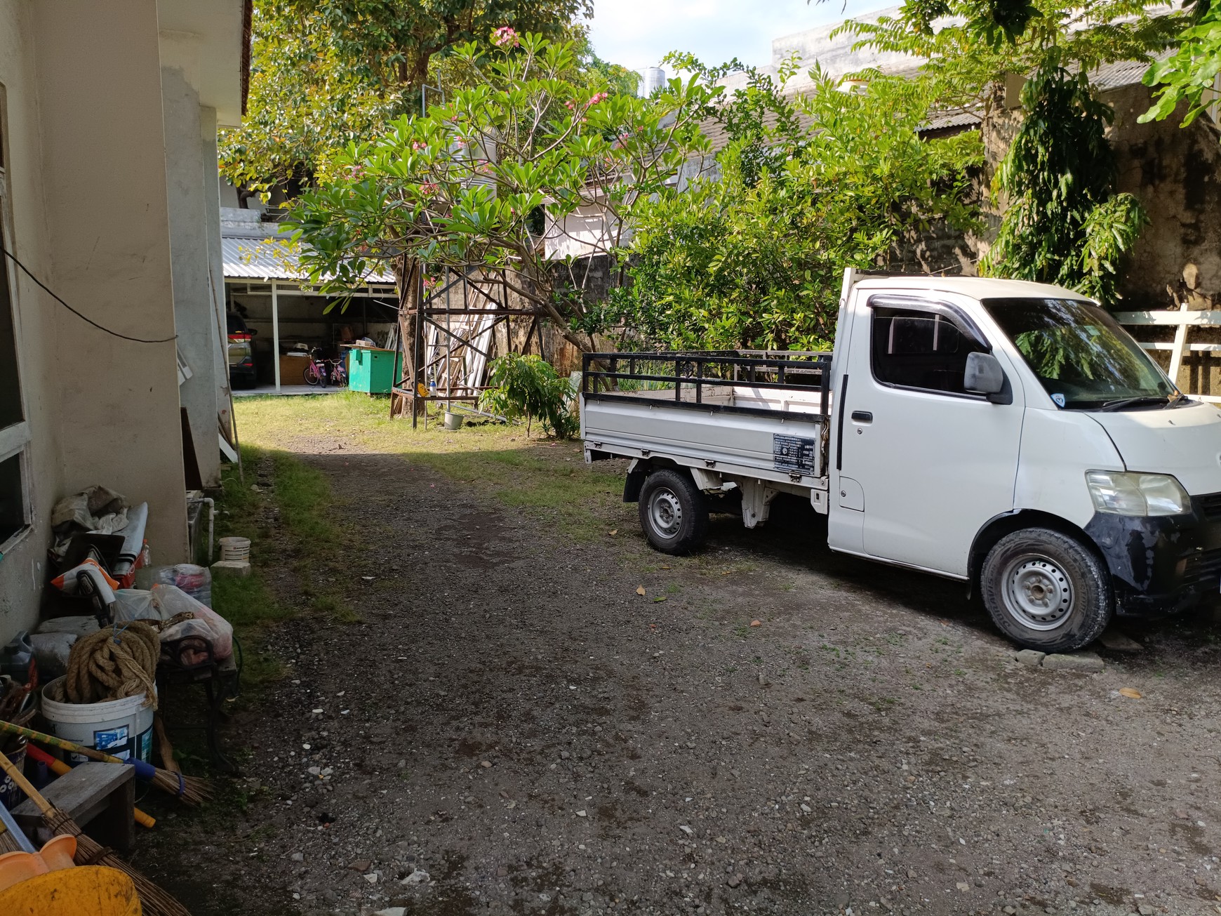 Dijual Rumah Luas Jemur Andayani | SHM, Dekat SMA Petra 5