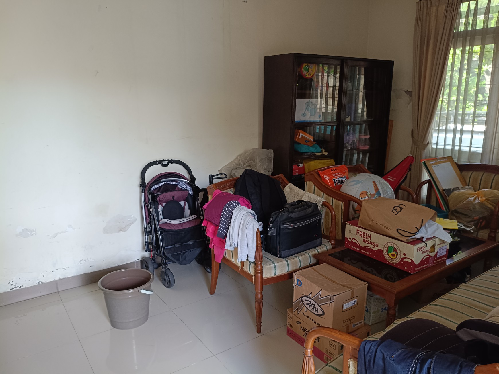 Dijual Rumah Luas Jemur Andayani | SHM, Dekat SMA Petra 5