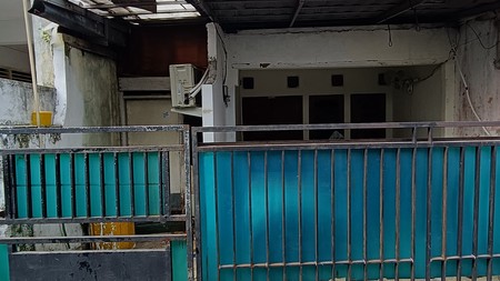 Rumah nyaman dan bebas banjir di Tebet Jakarta Selatan