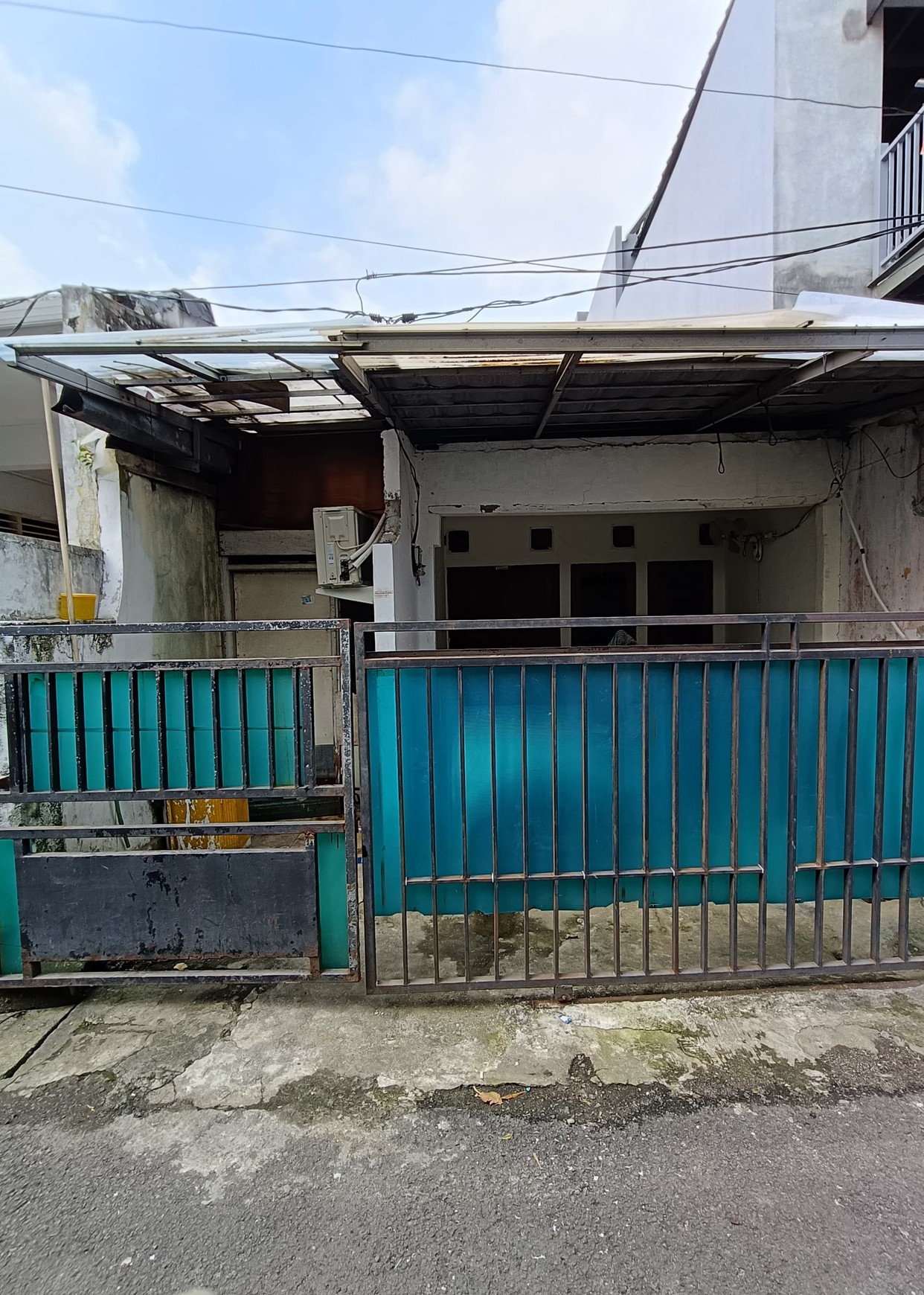 Rumah nyaman dan bebas banjir di Tebet Jakarta Selatan