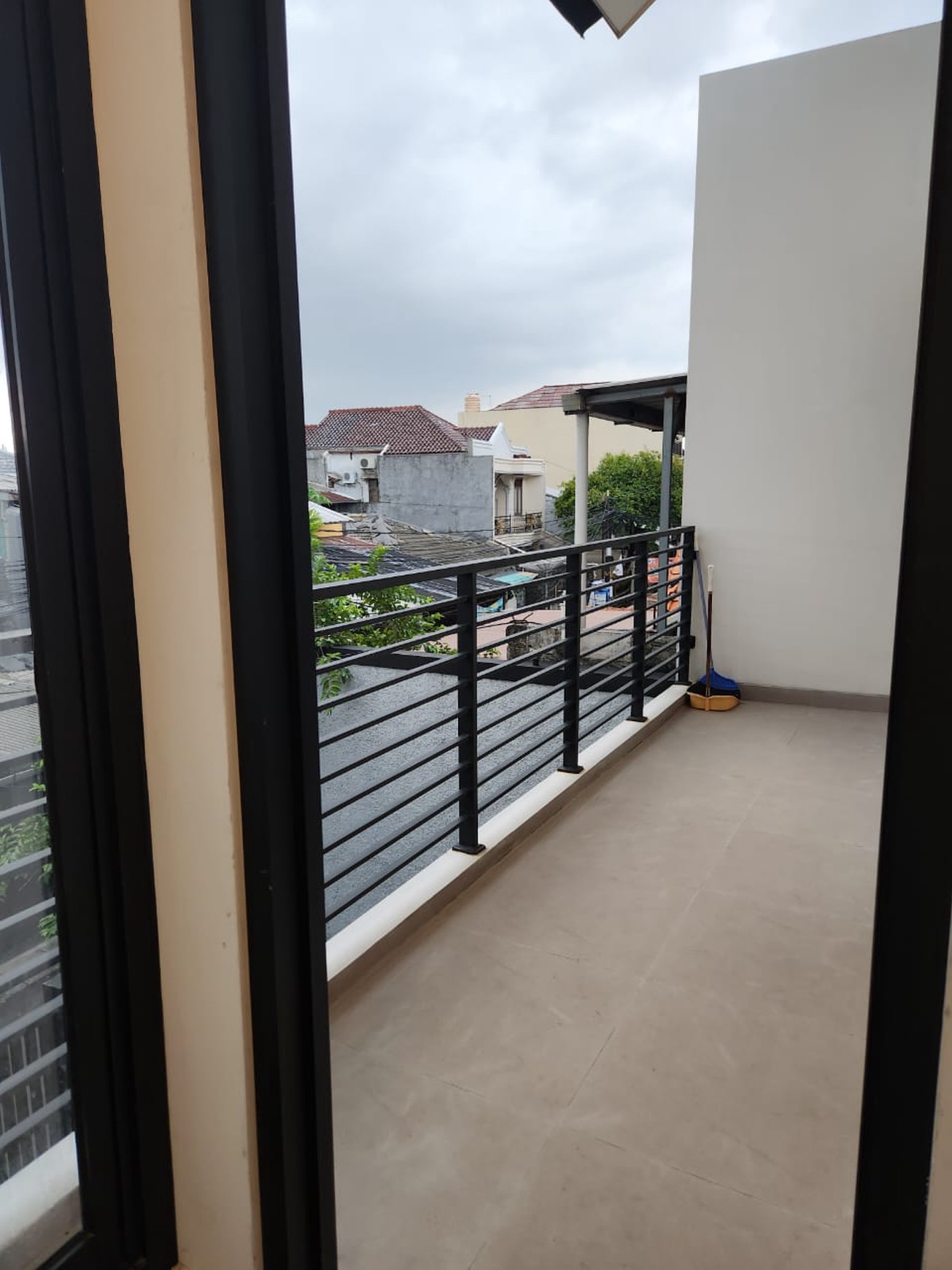 Dijual rumah kos2an di Jl Ungaran - Guntur - Jakarta Selatan