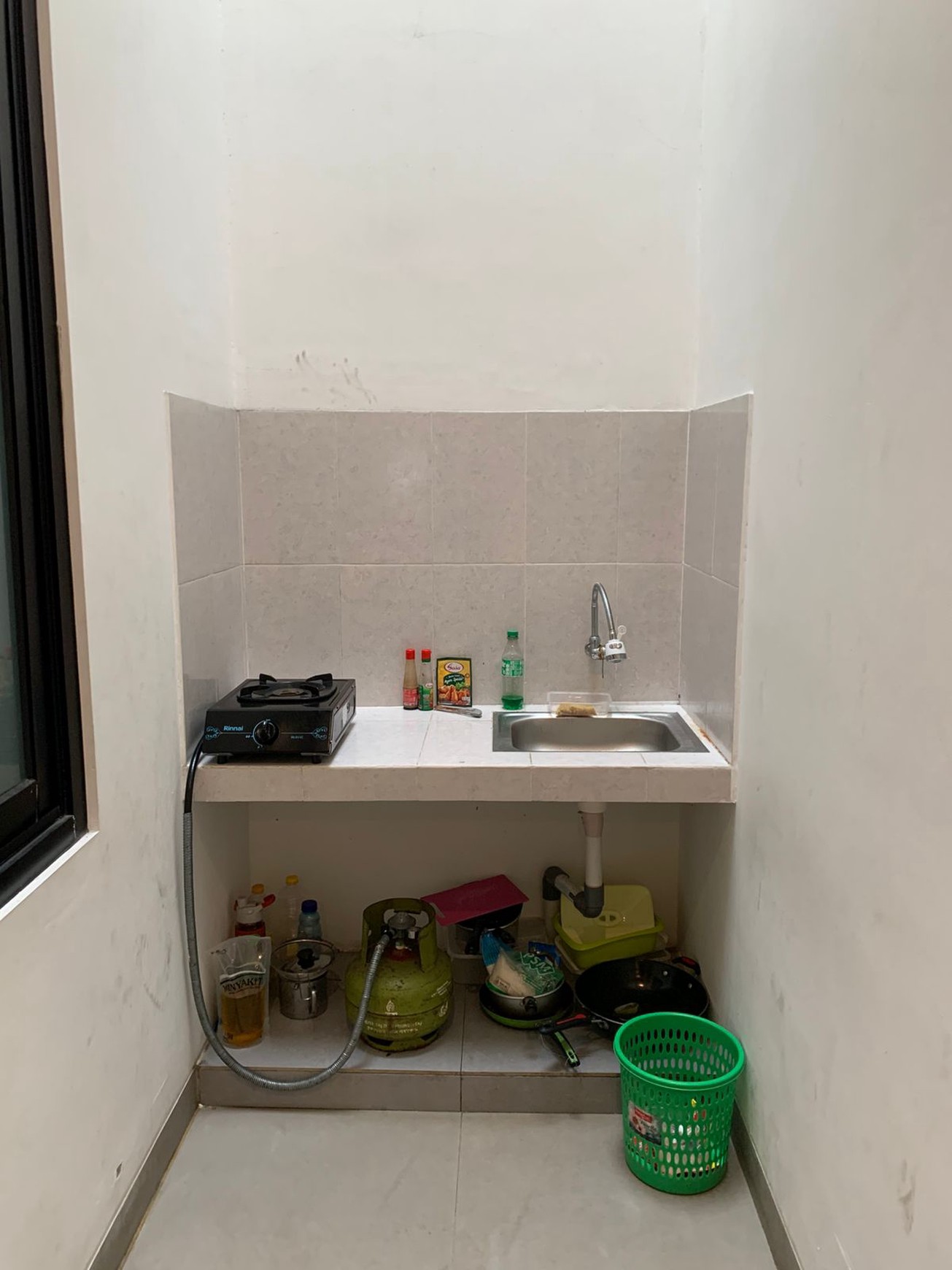 Dijual rumah kos2an di Jl Ungaran - Guntur - Jakarta Selatan