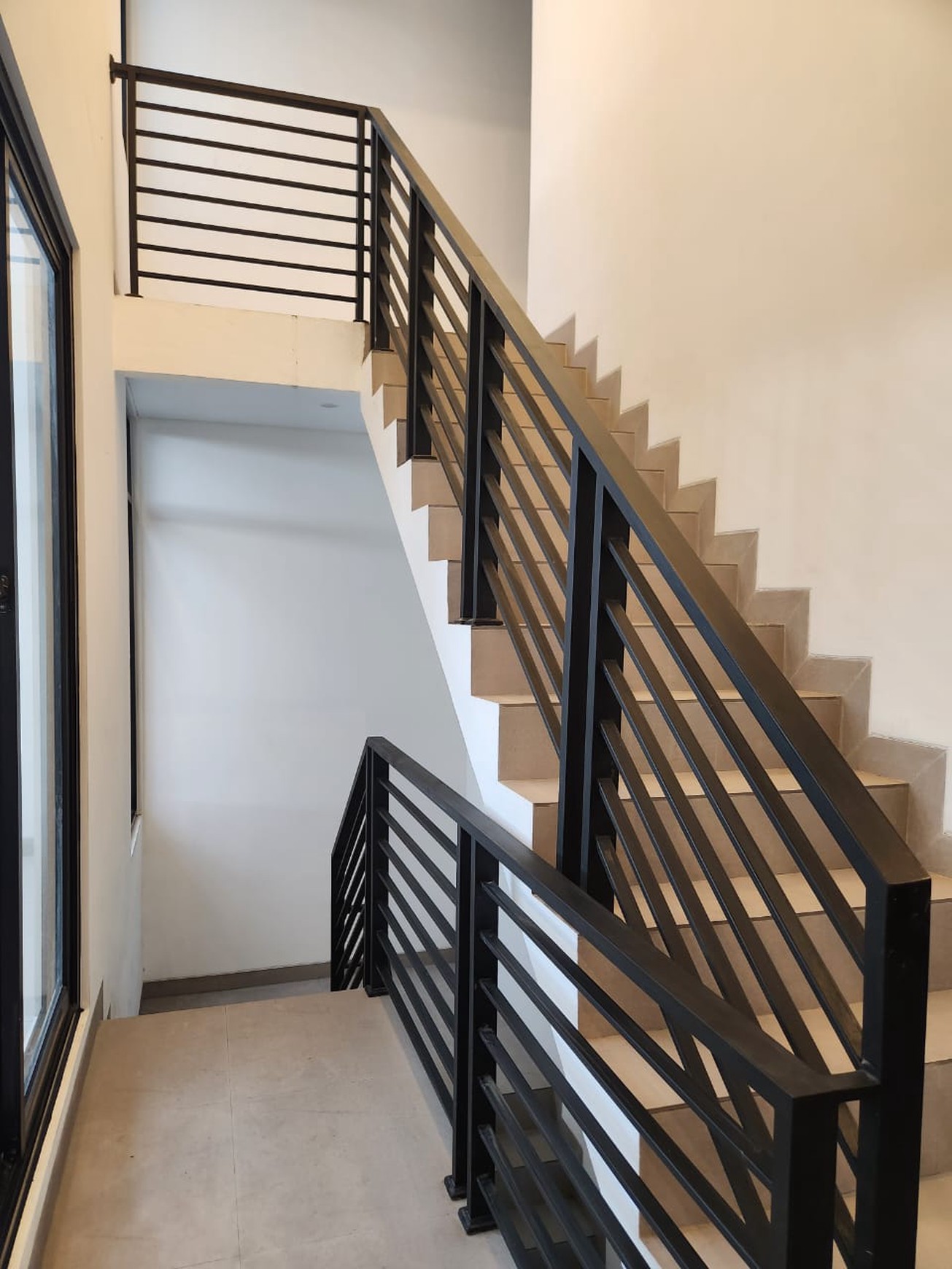 Dijual rumah kos2an di Jl Ungaran - Guntur - Jakarta Selatan