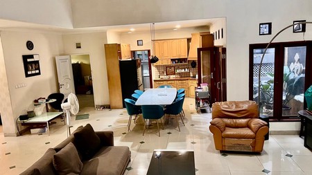 Rumah Mewah di Cluster Bintaro Sektor 9 