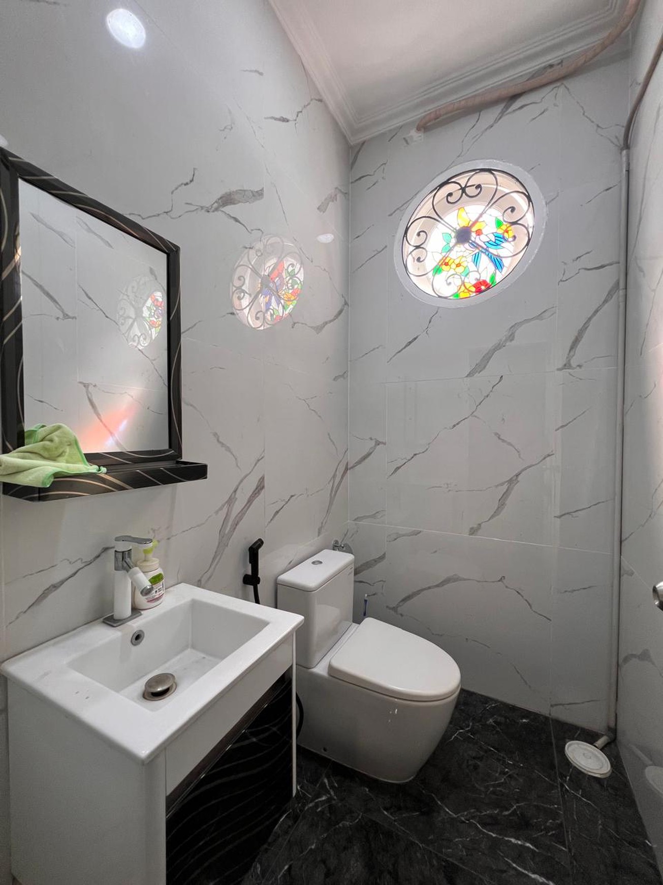 Rumah Mewah di Cluster Bintaro Sektor 9