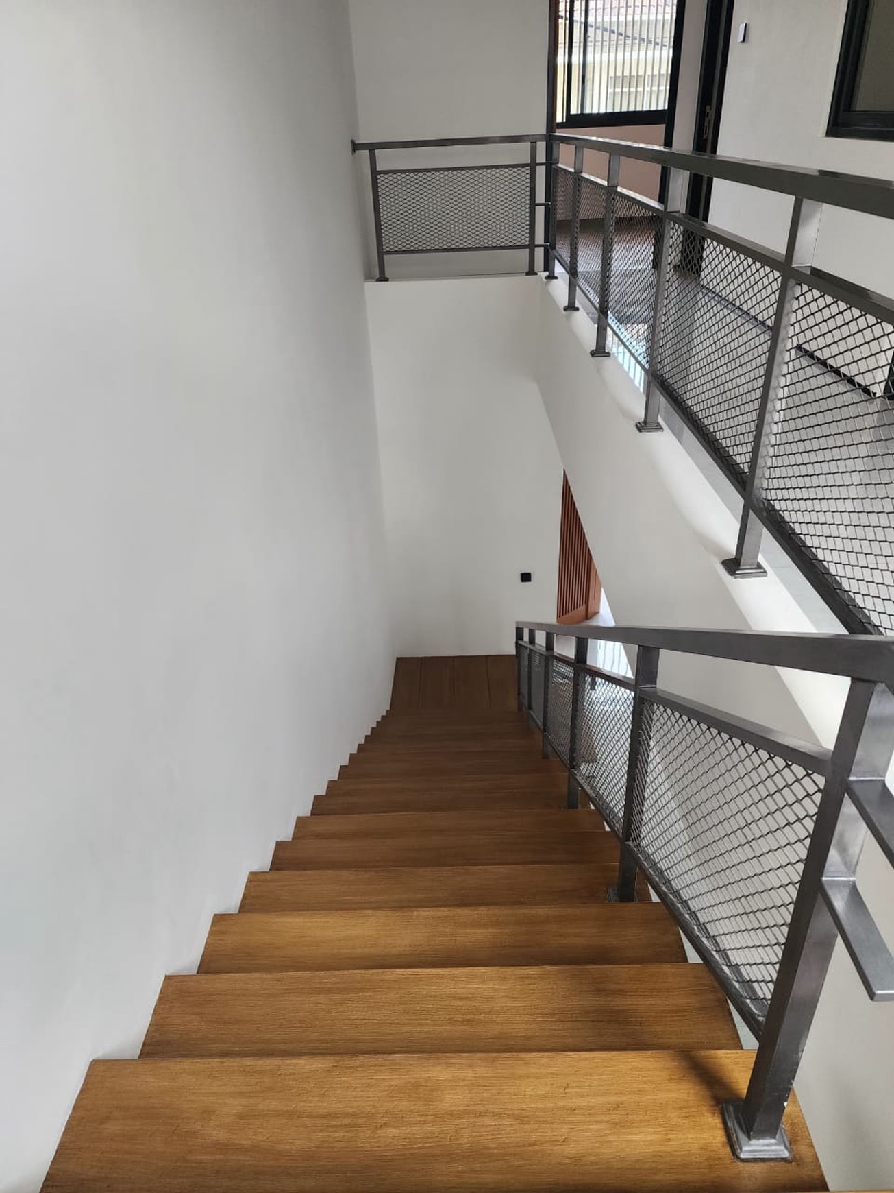 Dijual 2 Townhouse di Bandung Kota, Buah Batu