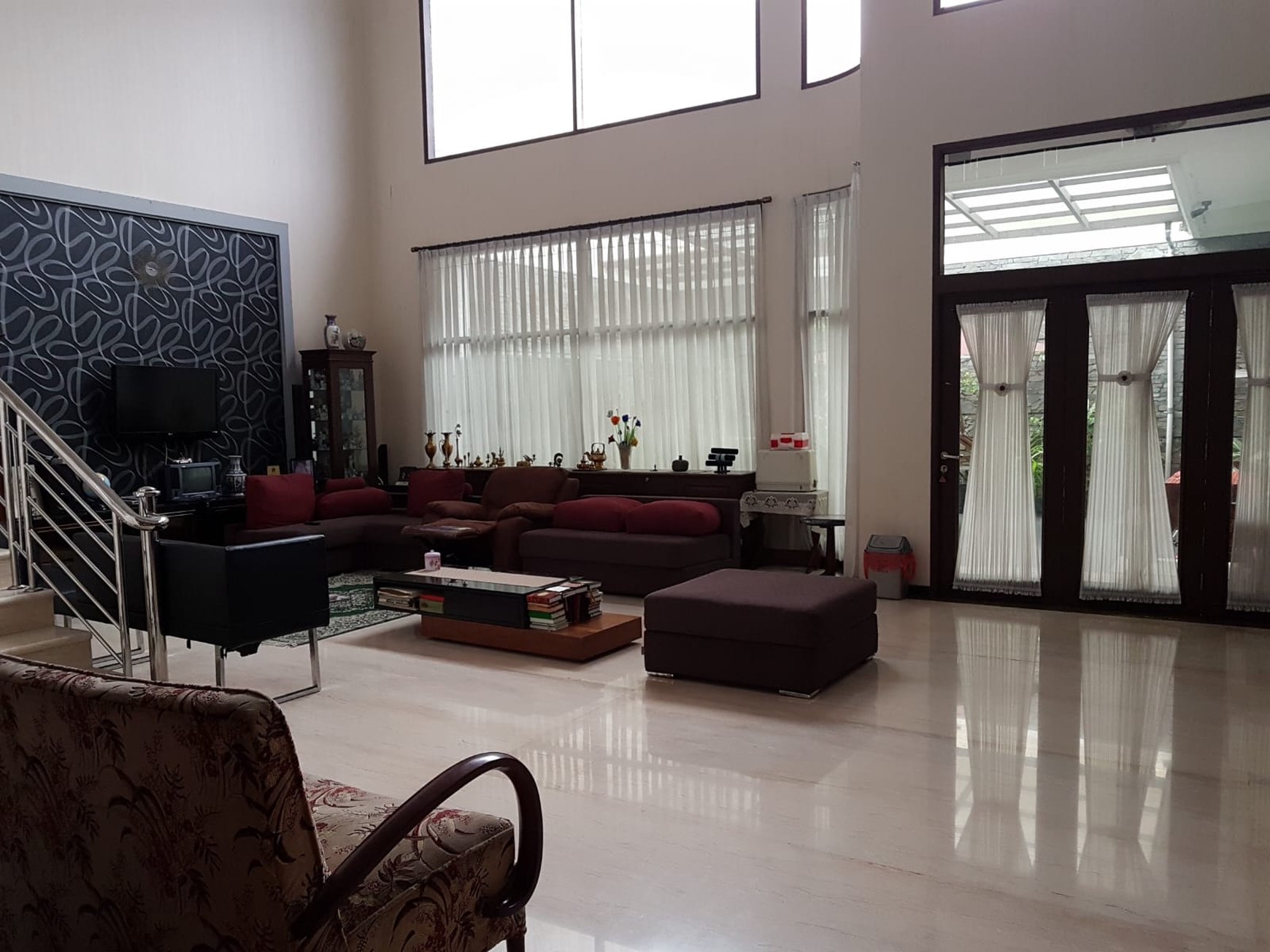 Dijual Rumah Lux Terawat di Setra Sirna, Bandung