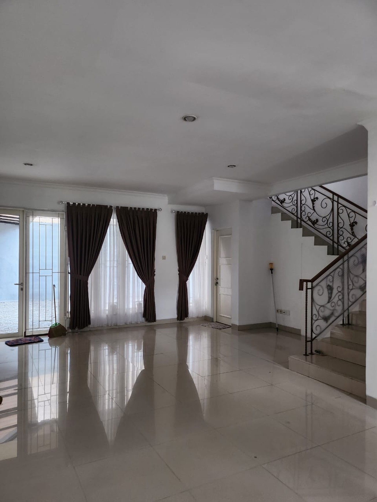 Rumah Mewah di Vassa Terrace Lippo Cikarang - Siap Huni!