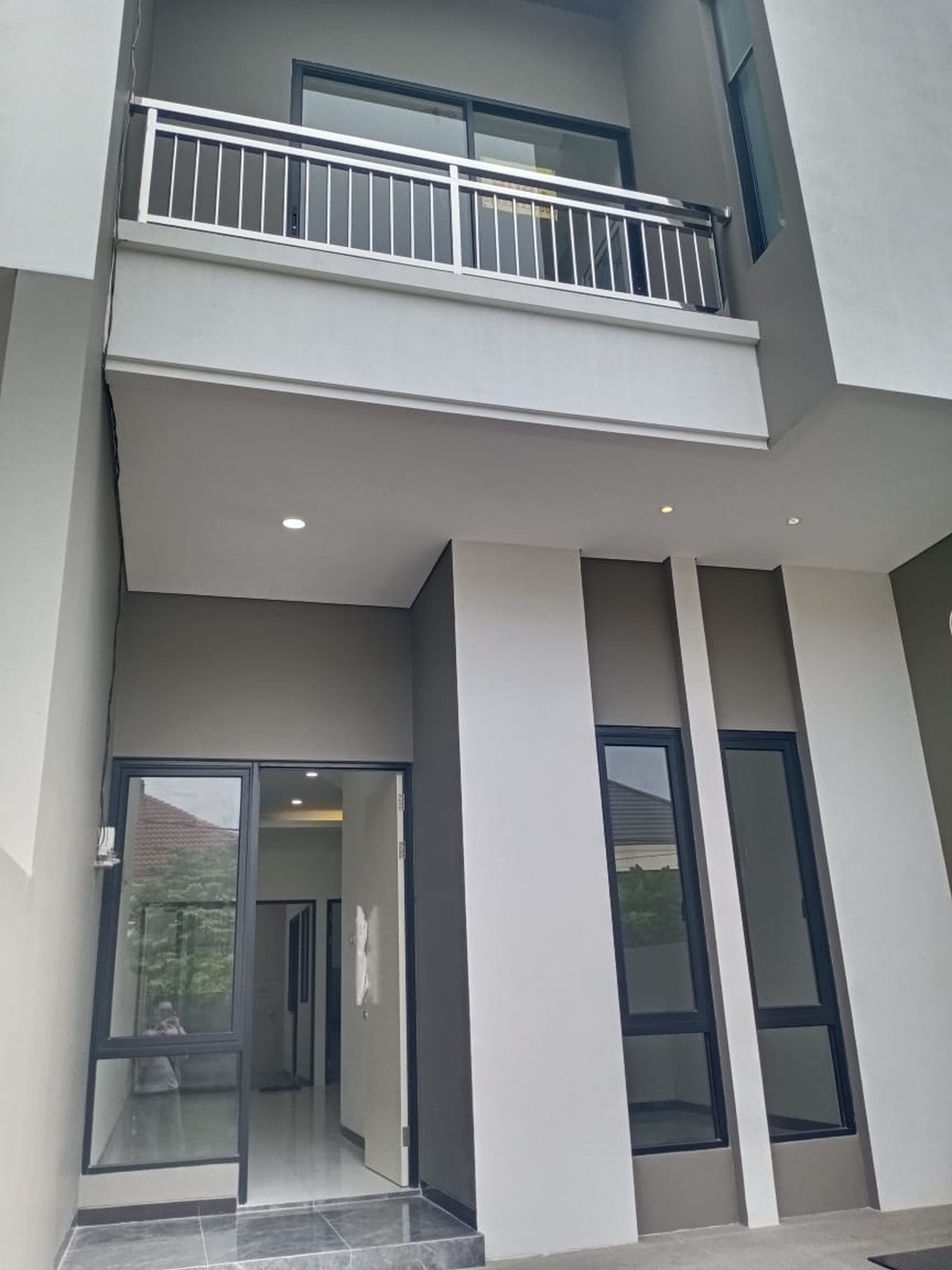 DIJUAL 2 RUMAH KEMBAR BARU SIAP HUNI VILLA KALIJUDAN INDAH, Surabaya Timur