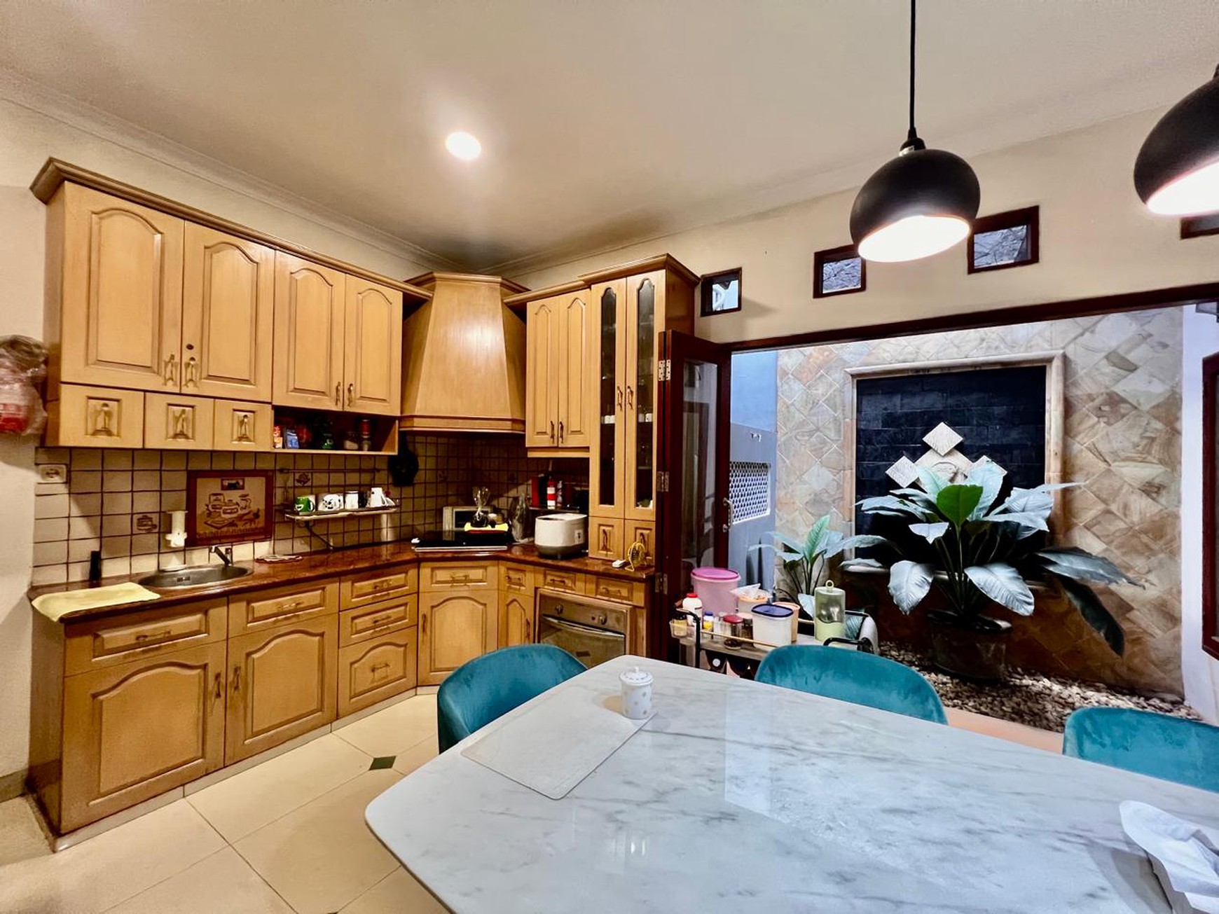 Rumah Mewah,3 lantai,dalam cluster di Bintaro Jaya 9