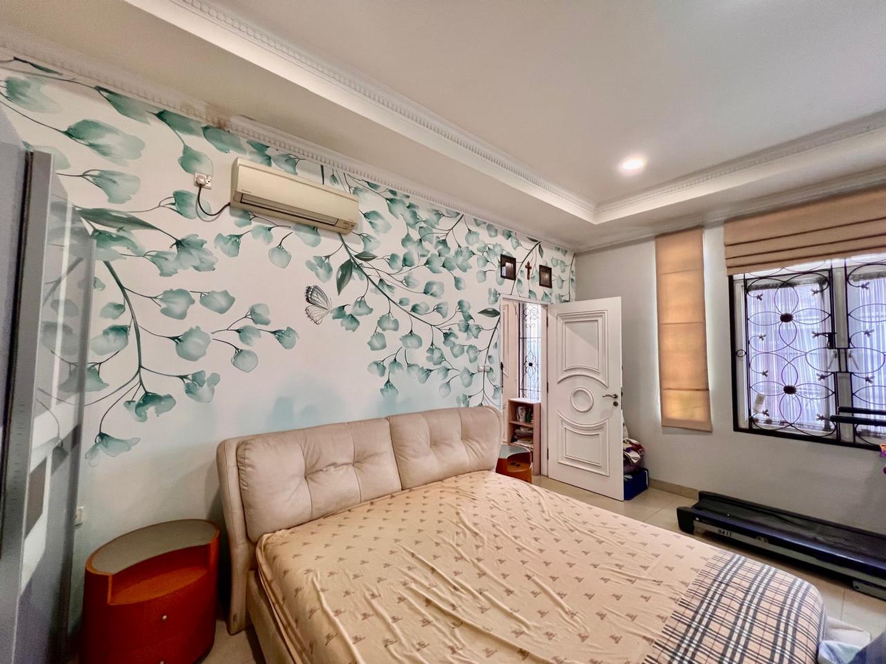 Rumah Mewah,3 lantai,dalam cluster di Bintaro Jaya 9