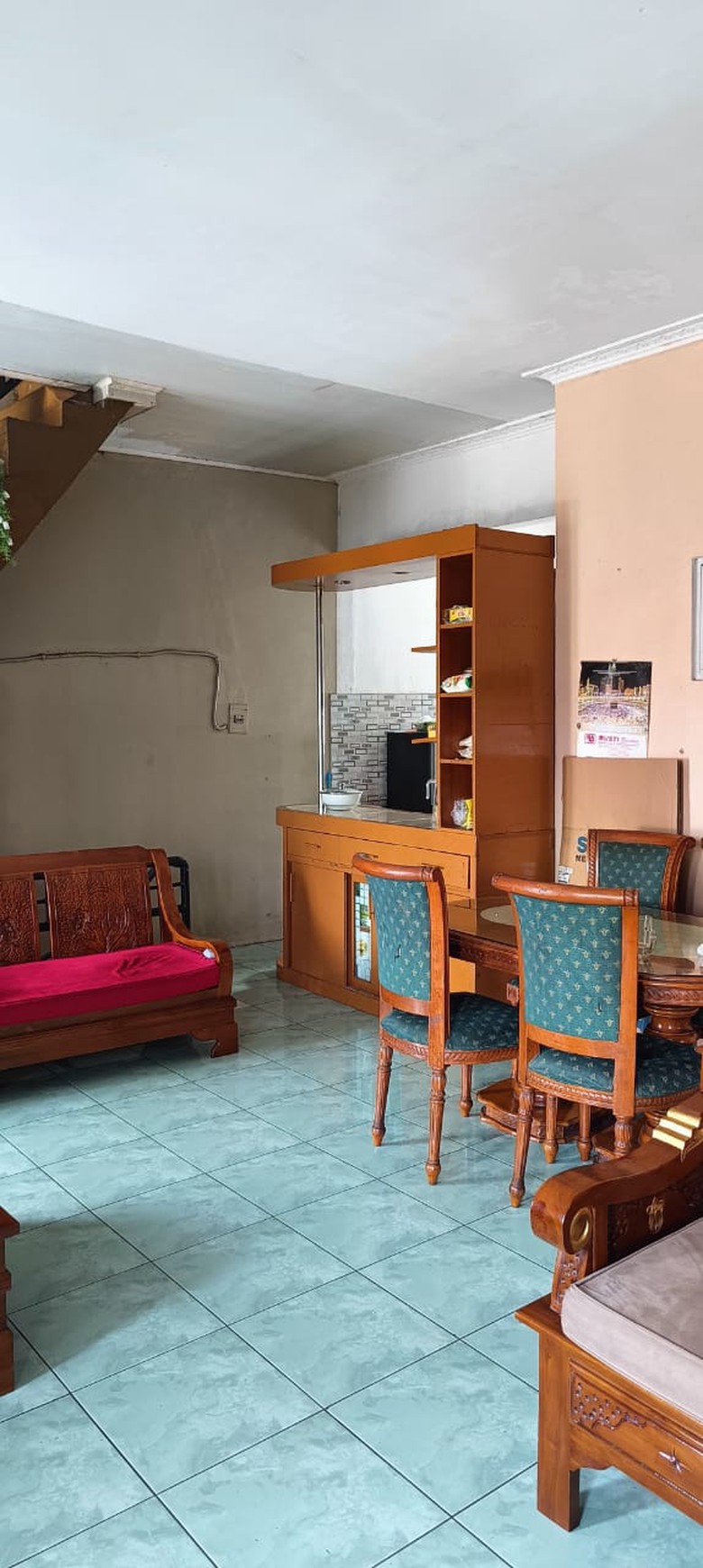 Rumah 3 lantai dan 4 ruko jalan raya Cibinong Pemda Bogor