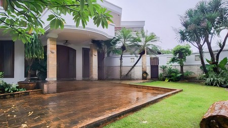 Rumah Mewah 2 Lantai Full Furnished Pondok Indah.