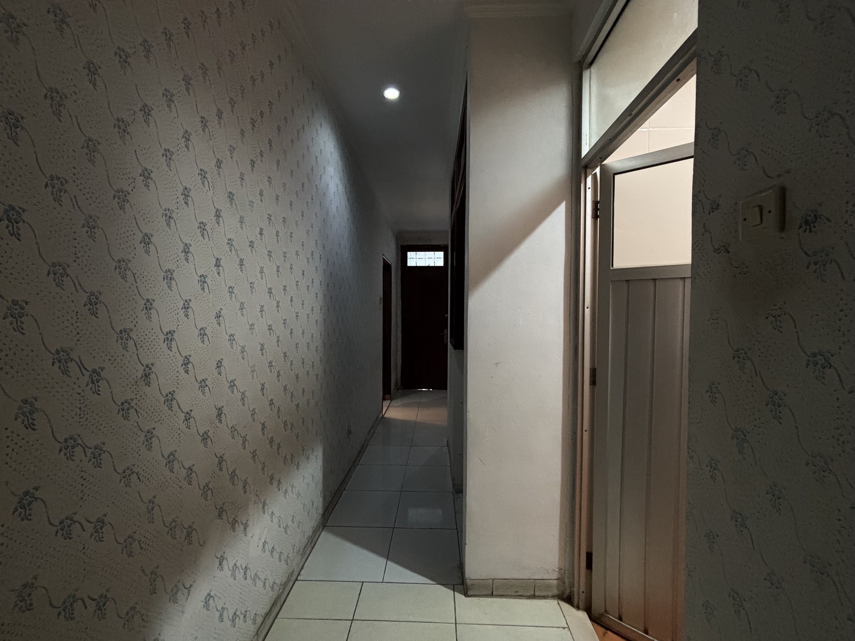 Rumah 2 Lantai Hoek di  di Raffles Hills 