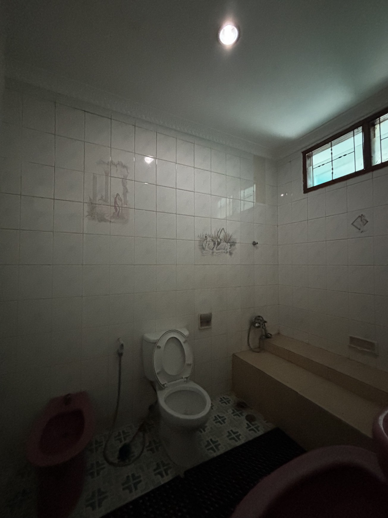 Rumah 2 Lantai Hoek di  di Raffles Hills 