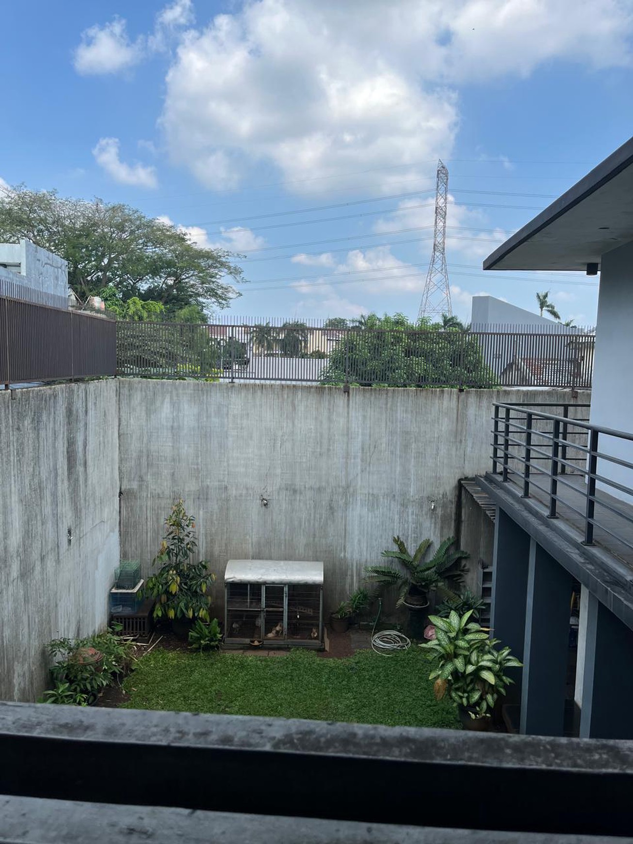 Rumah Bagus, Apik dan Rapih, Siap huni di Bintaro Sektro 9