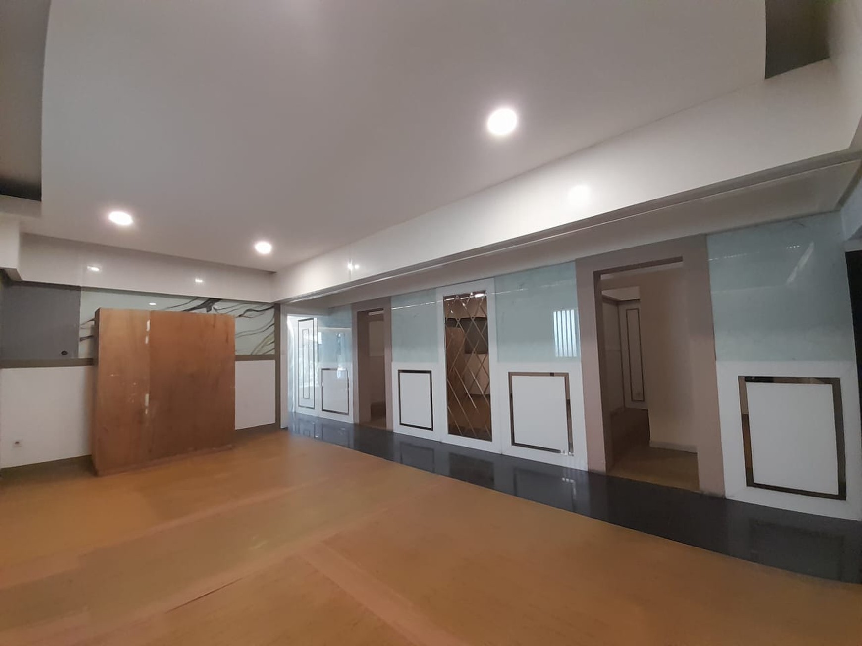 Disewa Ruang Usaha Sayap Riau Eks Klinik Kecantikan