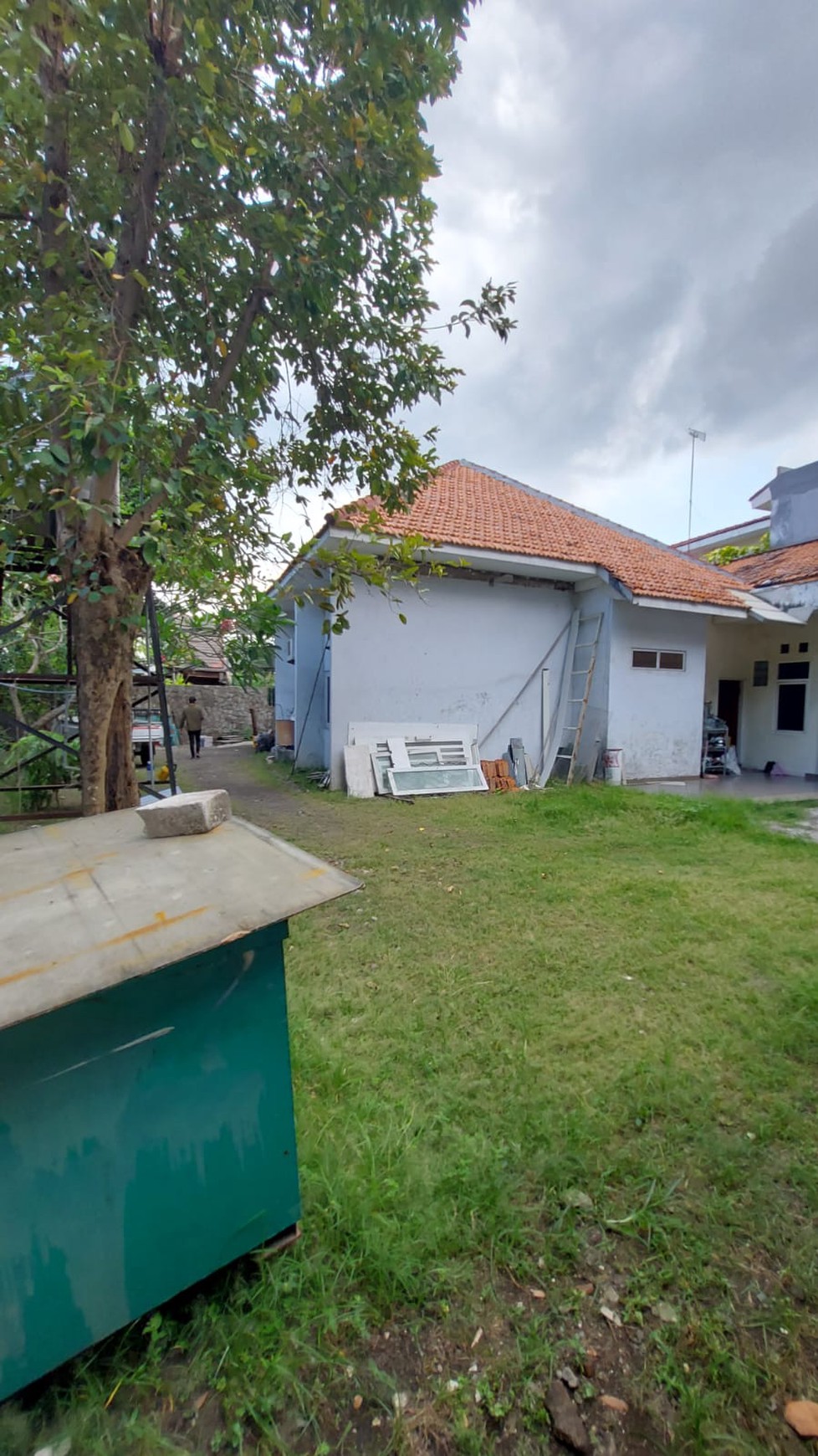 Jemur Andayani: Rumah Klasik 500 m2 Dekat Kampus Petra - Potensi Tinggi!