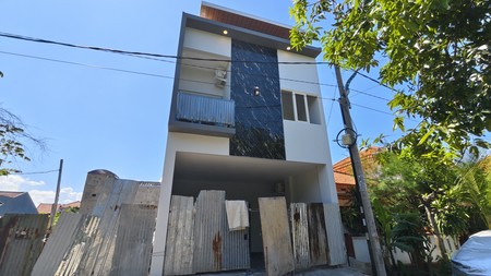 Investasi Rumah Kos Eksklusif di Zona Kampus MERR - 12 Kamar, Carport 2 Mobil