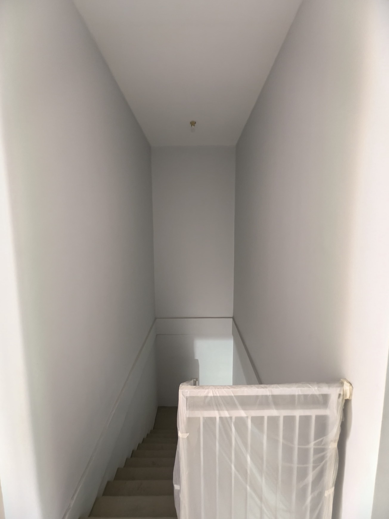 Investasi Rumah Kos Eksklusif di Zona Kampus MERR - 12 Kamar, Carport 2 Mobil