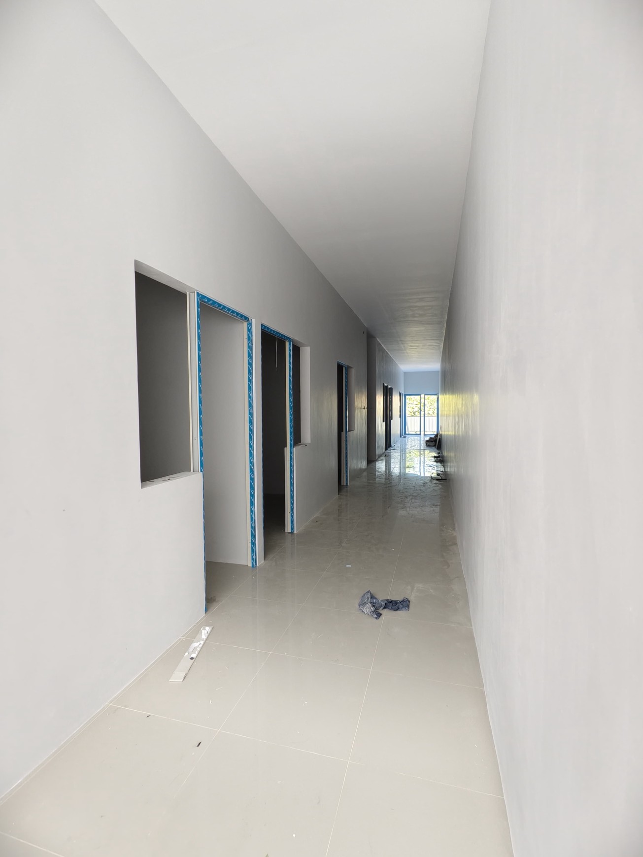 Investasi Rumah Kos Eksklusif di Zona Kampus MERR - 12 Kamar, Carport 2 Mobil